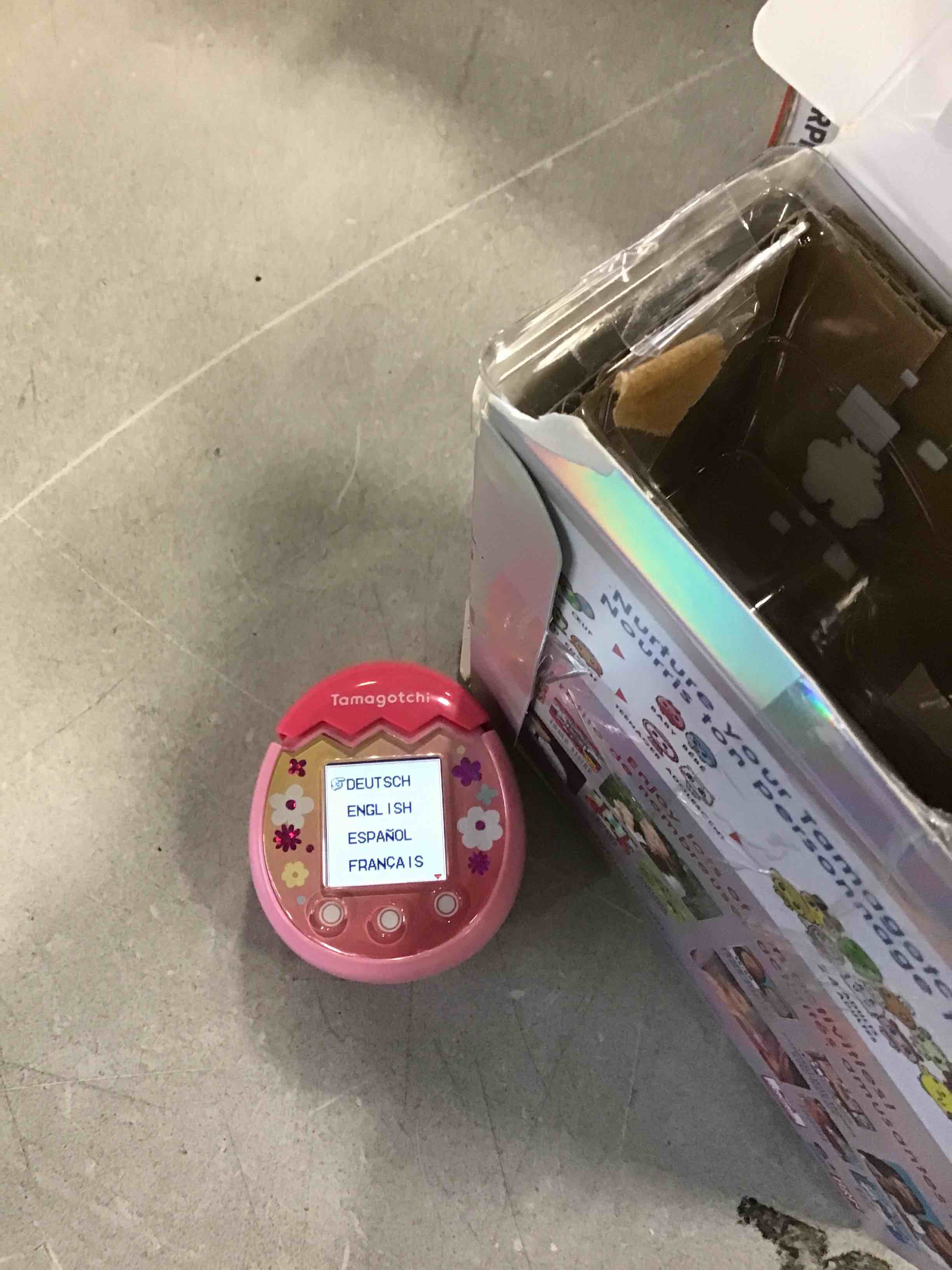 https://s3.amazonaws.com/lotting-images-prod/bidfta/RED6609596_1715258133189.jpeg
