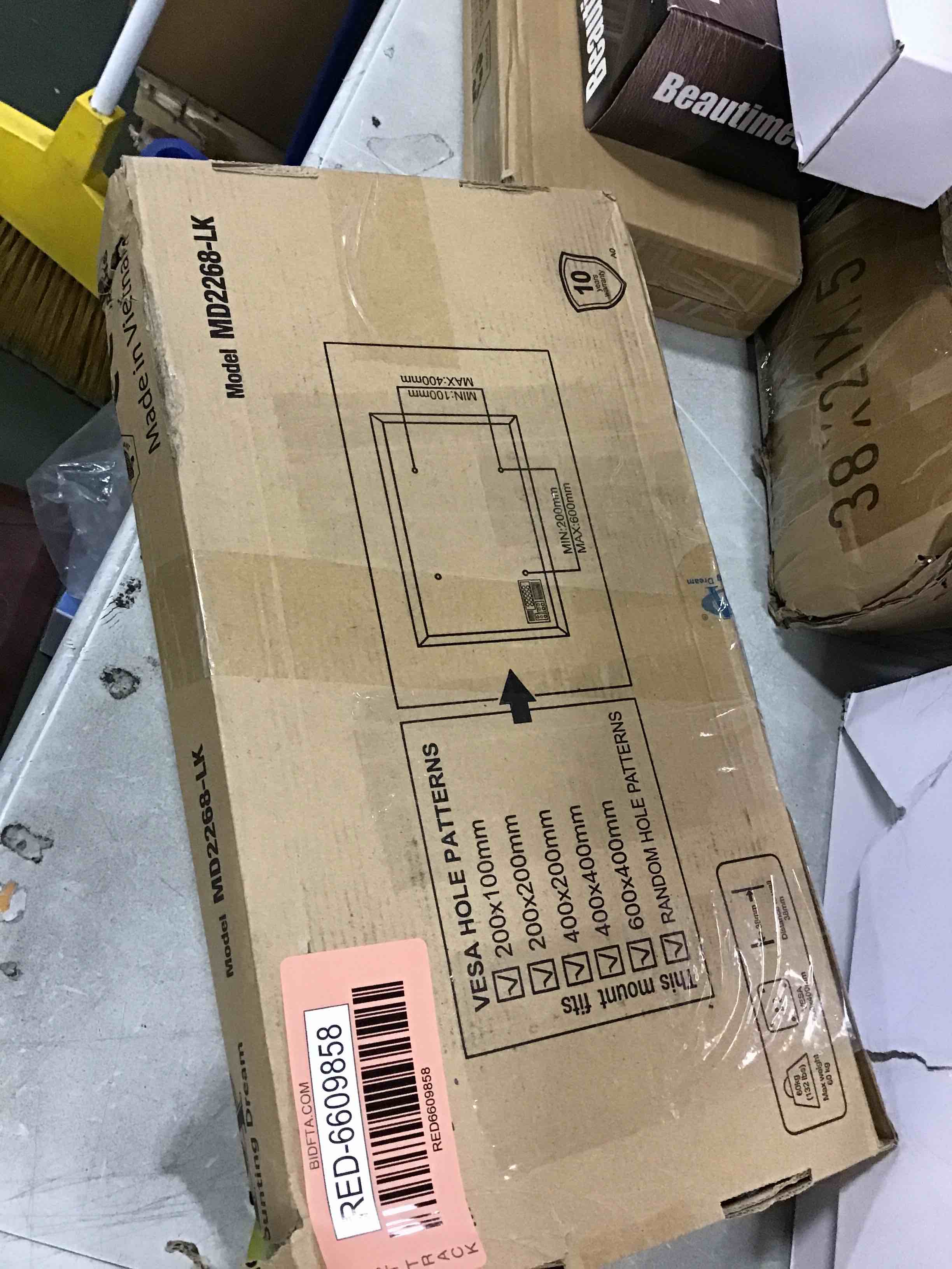 https://s3.amazonaws.com/lotting-images-prod/bidfta/RED6609858_1715340311530.jpeg