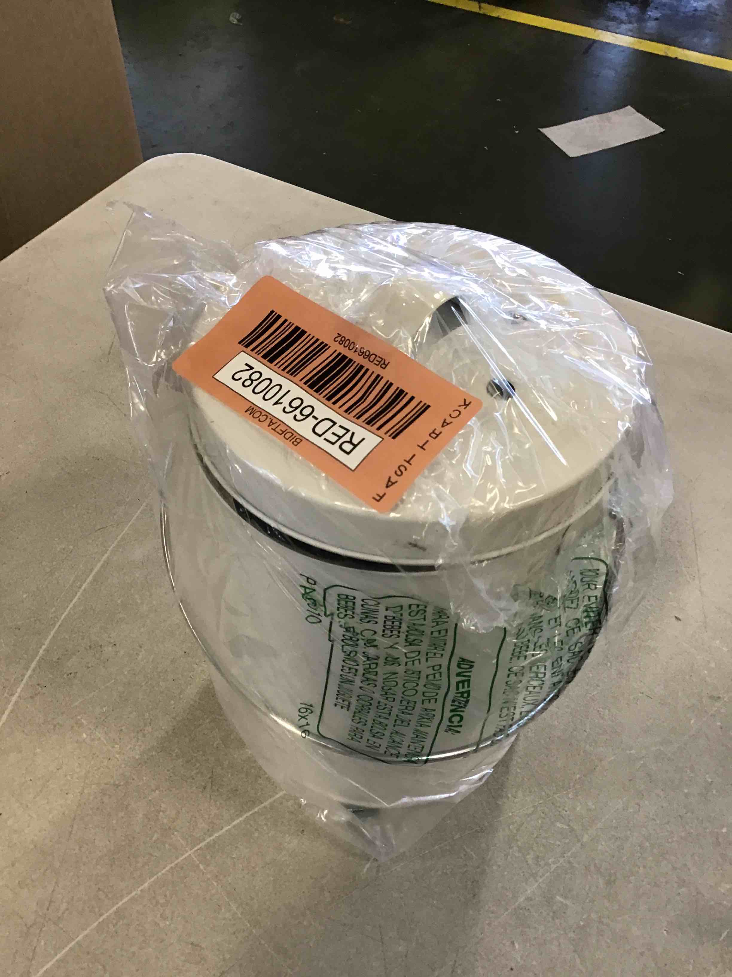 https://s3.amazonaws.com/lotting-images-prod/bidfta/RED6610082_1715361431394.jpeg