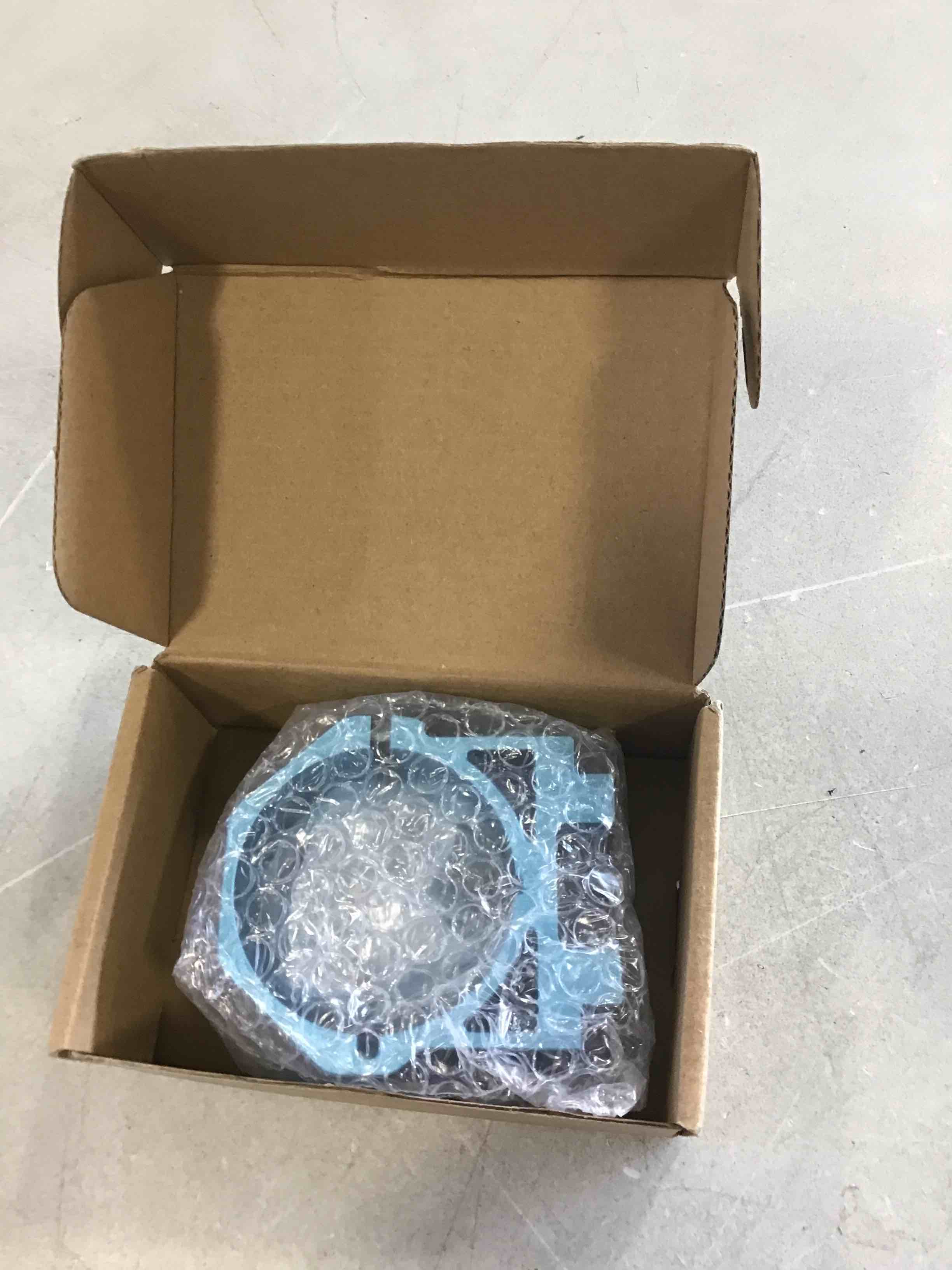 https://s3.amazonaws.com/lotting-images-prod/bidfta/RED6610209_1715607661942.jpeg