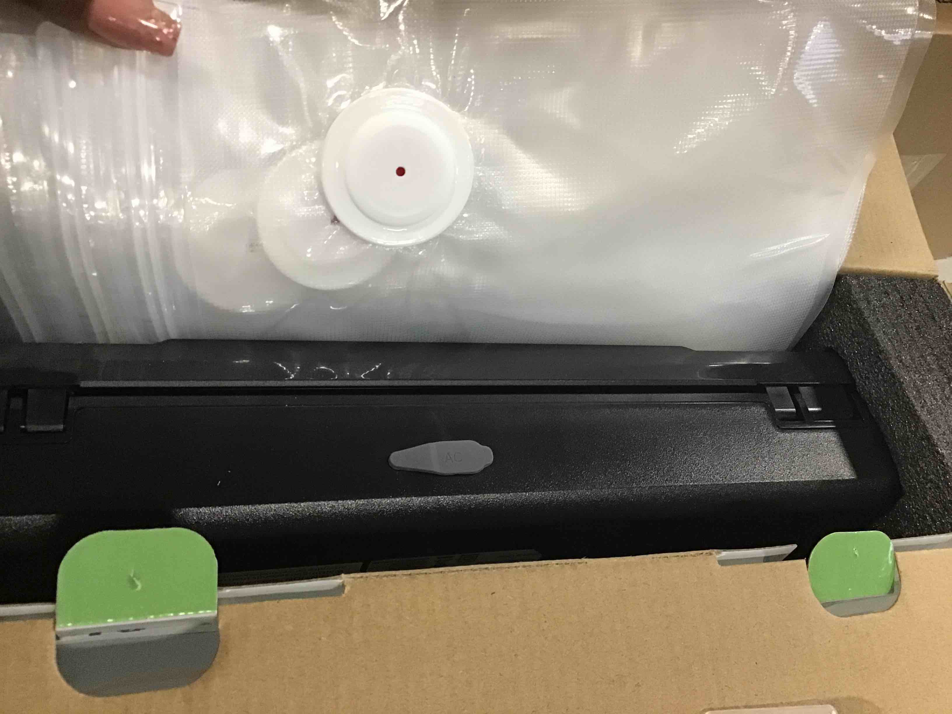 https://s3.amazonaws.com/lotting-images-prod/bidfta/RED6610440_1715686912870.jpeg