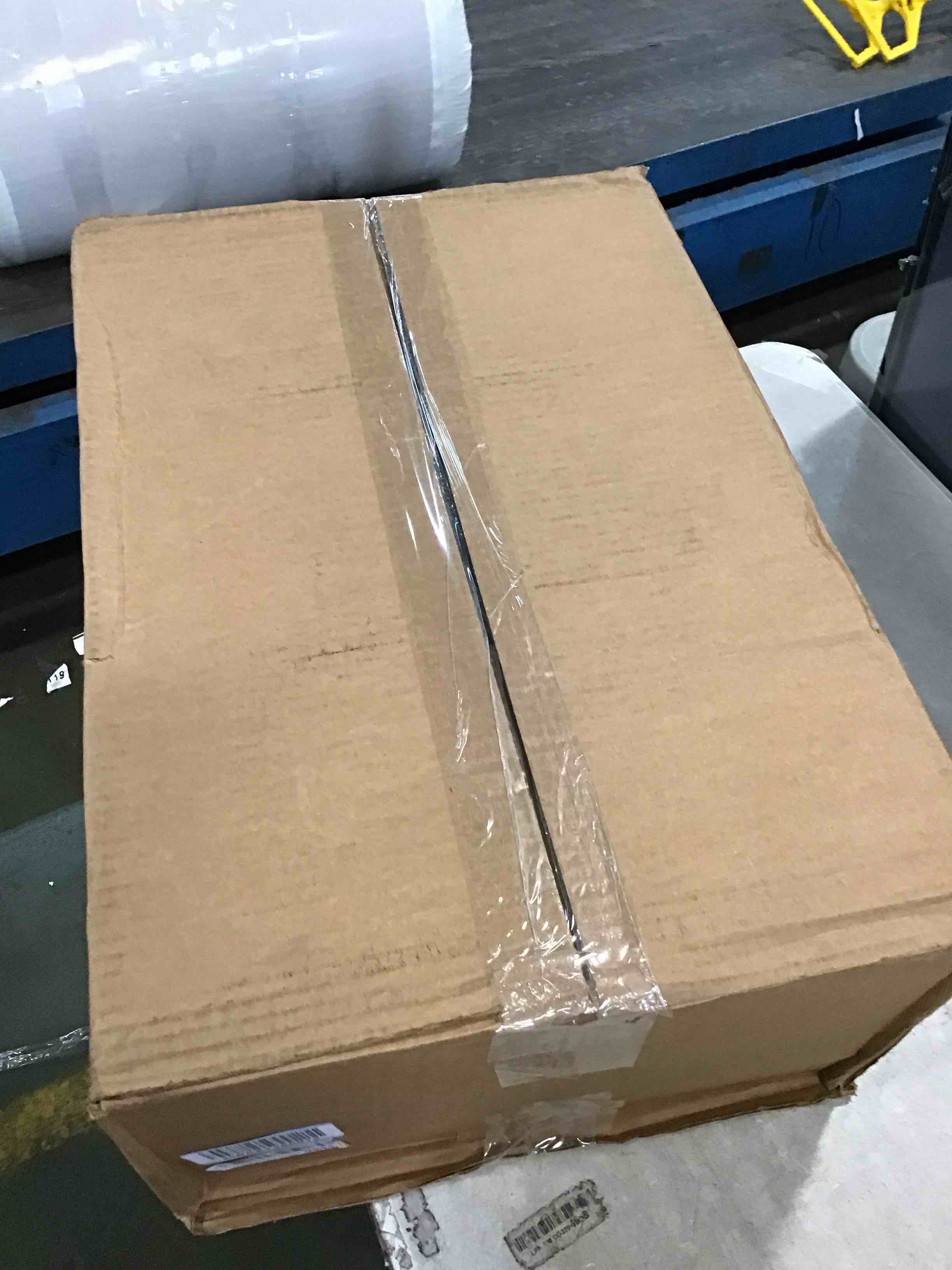 https://s3.amazonaws.com/lotting-images-prod/bidfta/RED6611825_1715976903163.jpeg