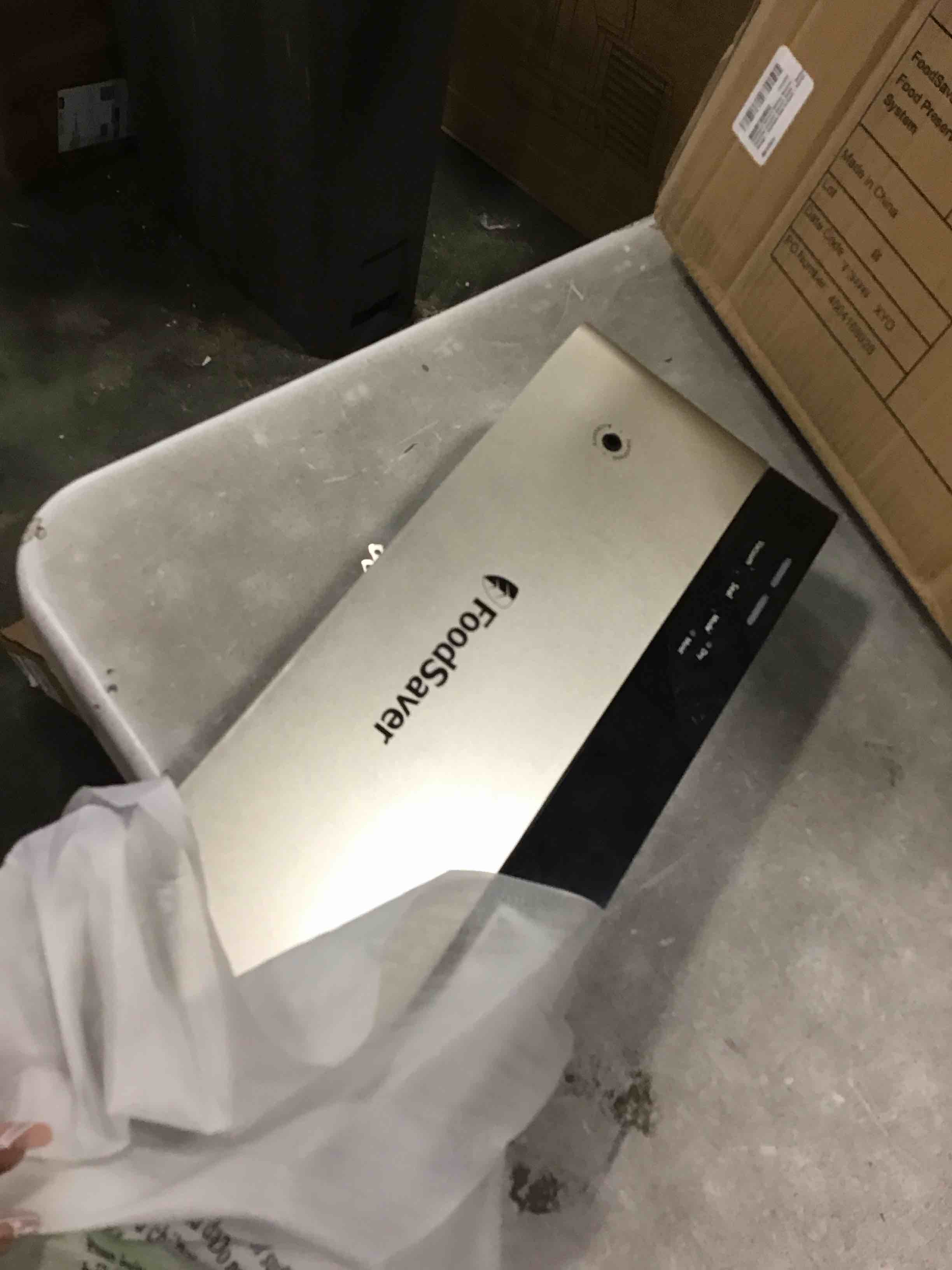 https://s3.amazonaws.com/lotting-images-prod/bidfta/RED6612103_1716209468395.jpeg