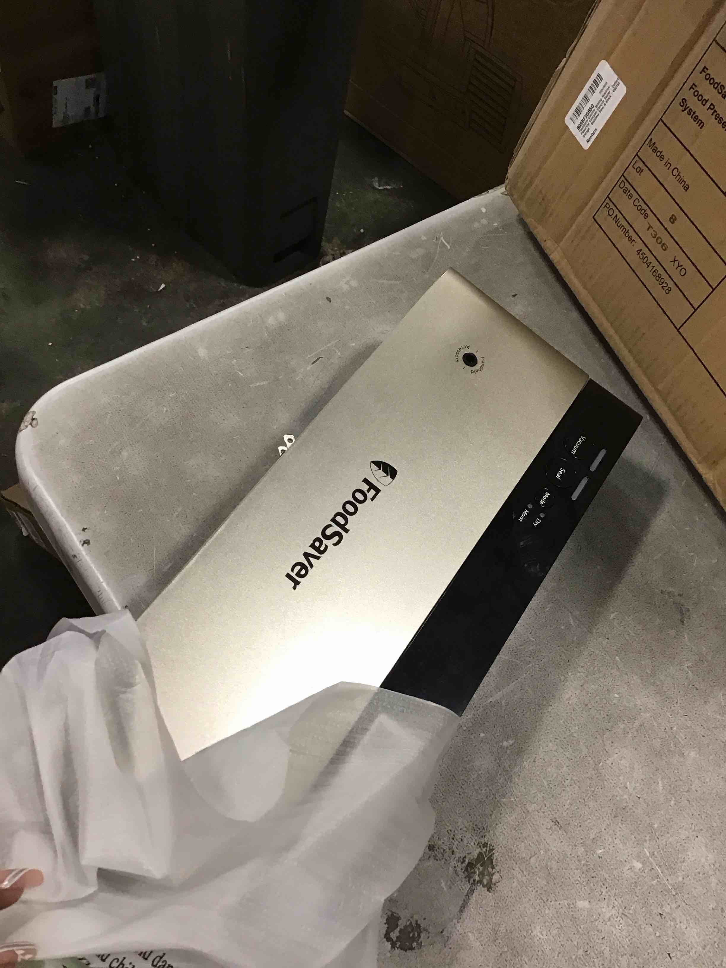 https://s3.amazonaws.com/lotting-images-prod/bidfta/RED6612103_1716209469747.jpeg