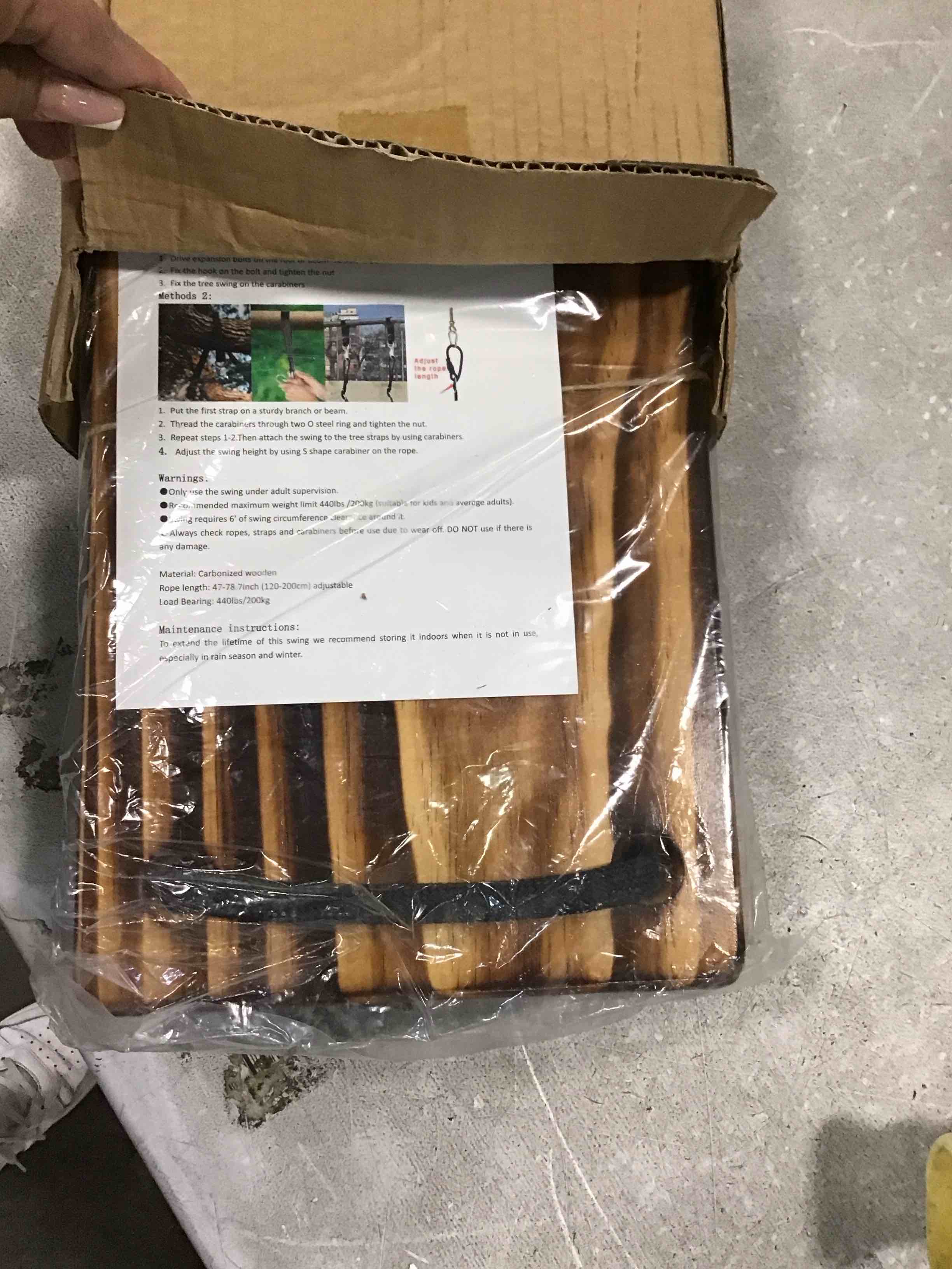 https://s3.amazonaws.com/lotting-images-prod/bidfta/RED6612116_1716210582730.jpeg