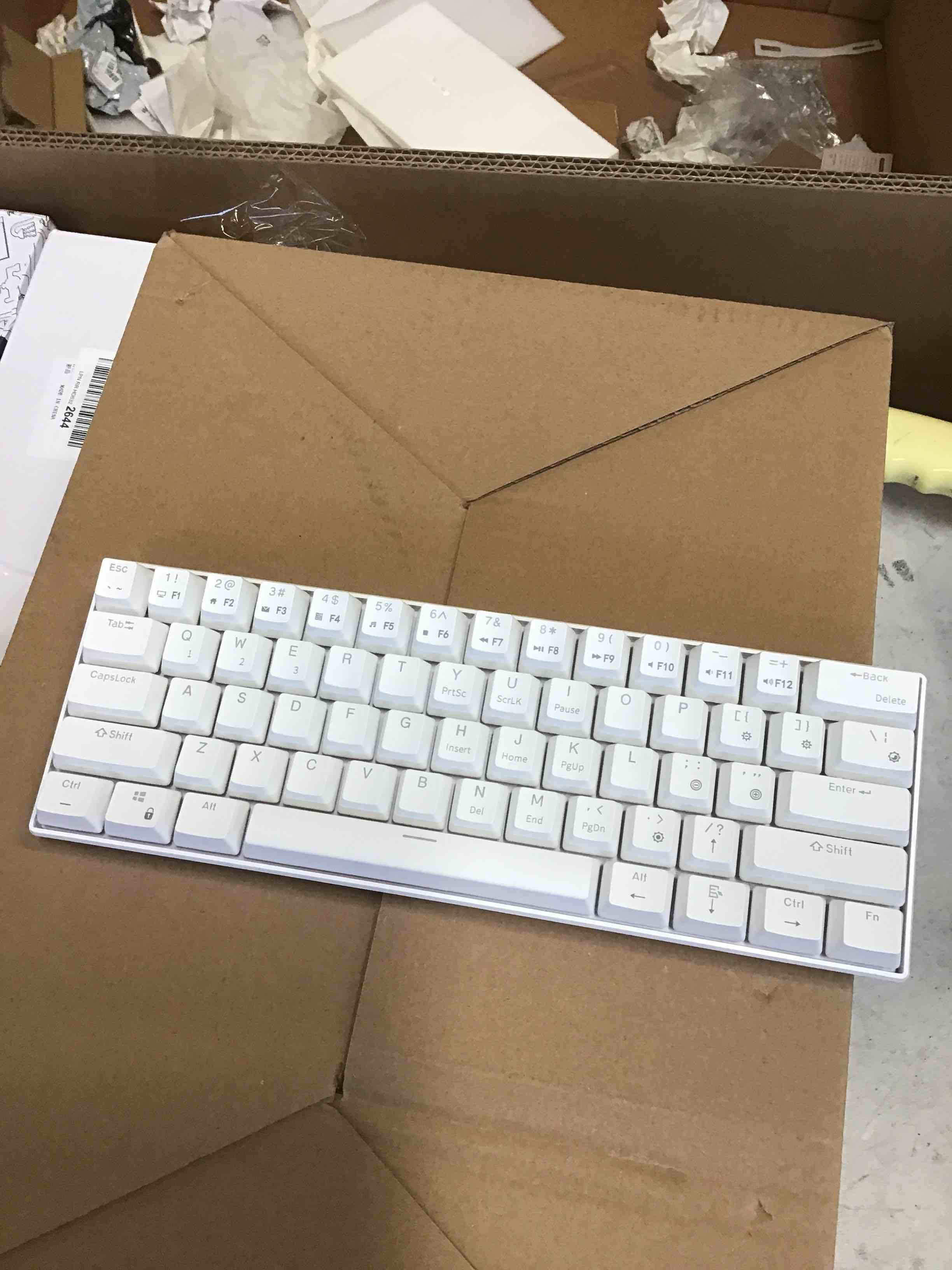 https://s3.amazonaws.com/lotting-images-prod/bidfta/RED6612772_1715181389985.jpeg