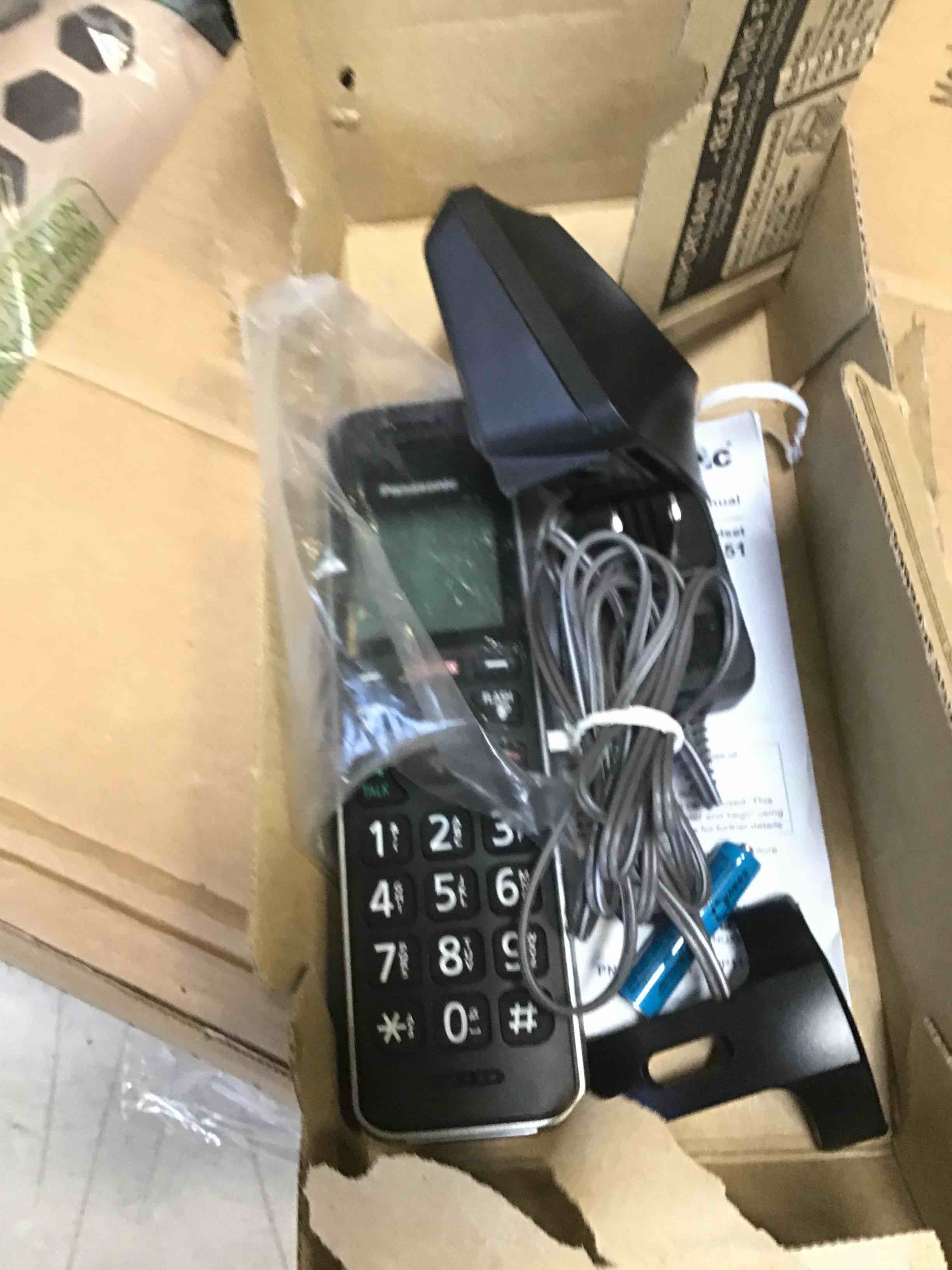 https://s3.amazonaws.com/lotting-images-prod/bidfta/RED6612845_1715194207412.jpeg