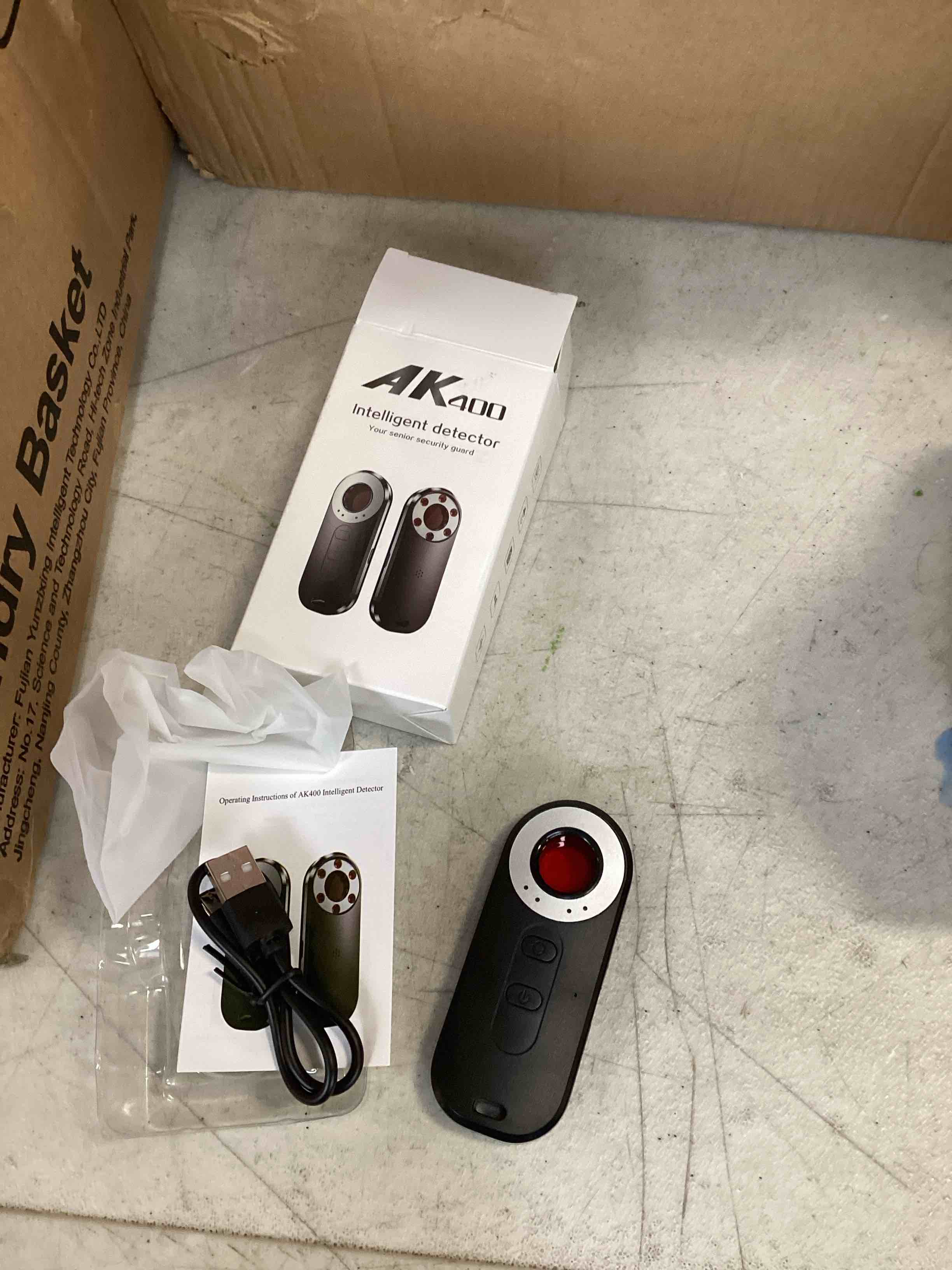 https://s3.amazonaws.com/lotting-images-prod/bidfta/RED6613003_1715273617664.jpeg