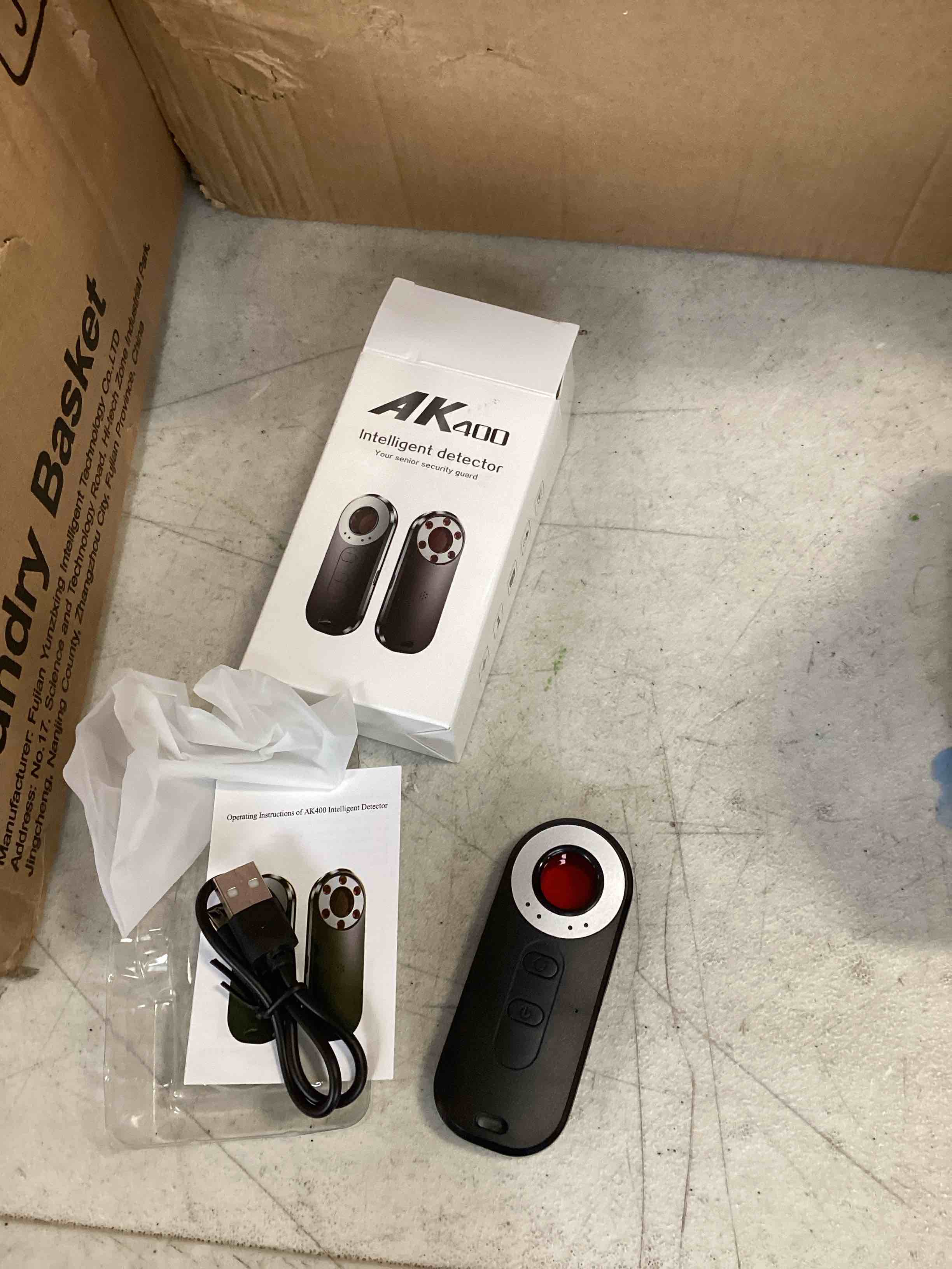 https://s3.amazonaws.com/lotting-images-prod/bidfta/RED6613003_1715273618571.jpeg
