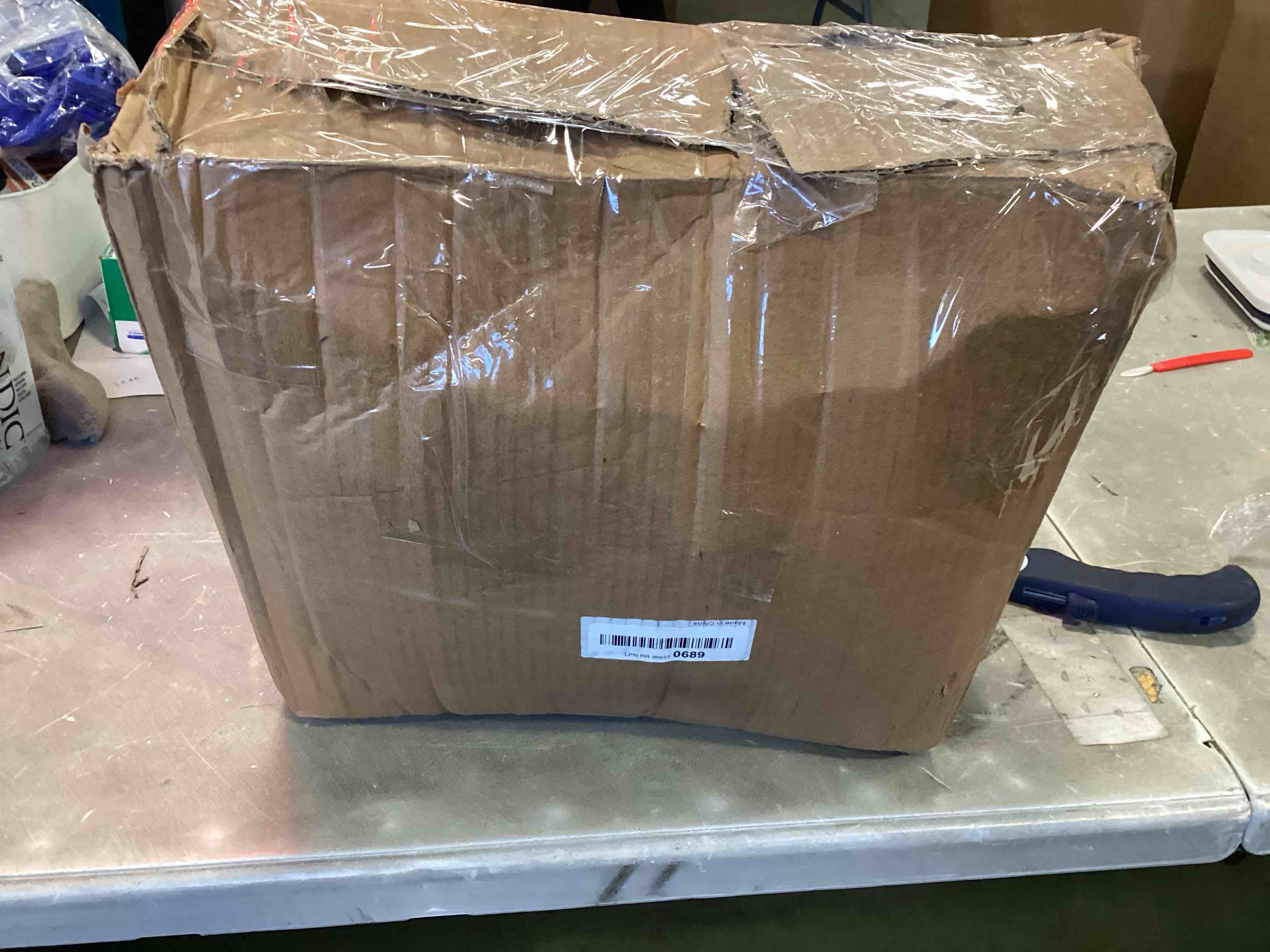 https://s3.amazonaws.com/lotting-images-prod/bidfta/RED6613375_1717759070147.jpeg