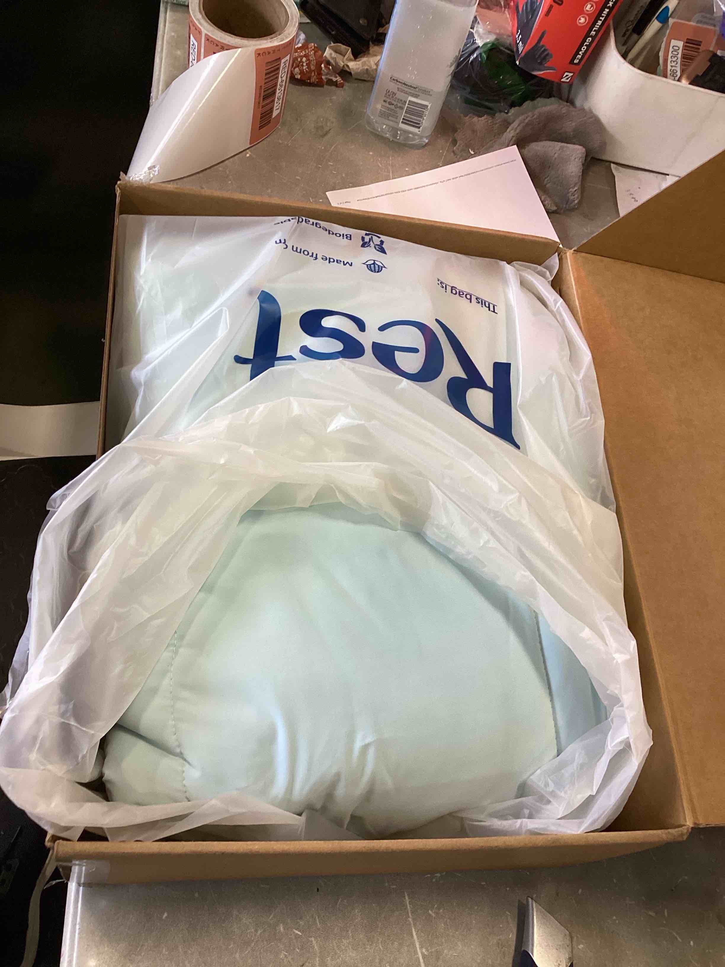 https://s3.amazonaws.com/lotting-images-prod/bidfta/RED6613617_1717787776619.jpeg