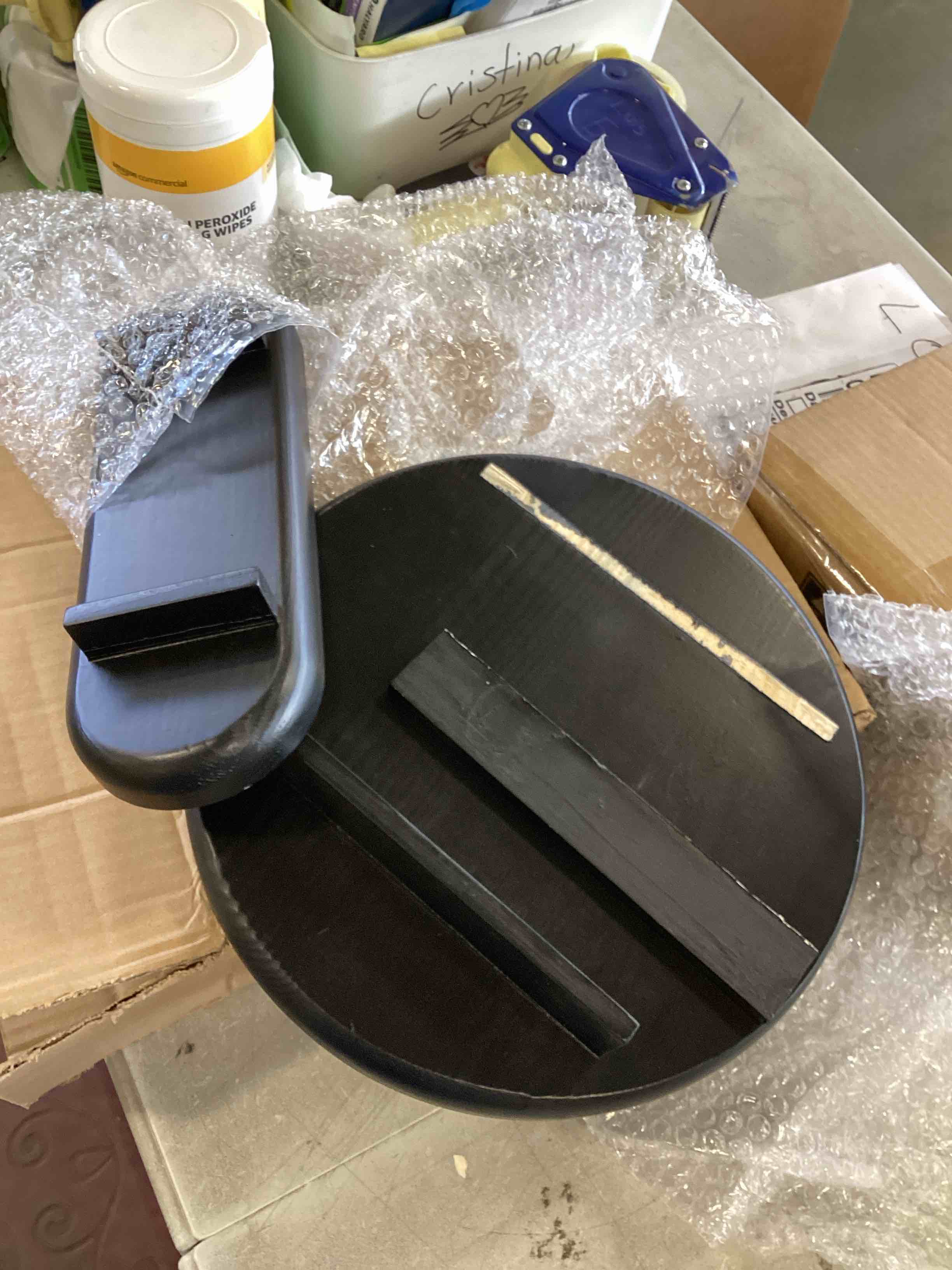 https://s3.amazonaws.com/lotting-images-prod/bidfta/RED6613812_1718029753649.jpeg