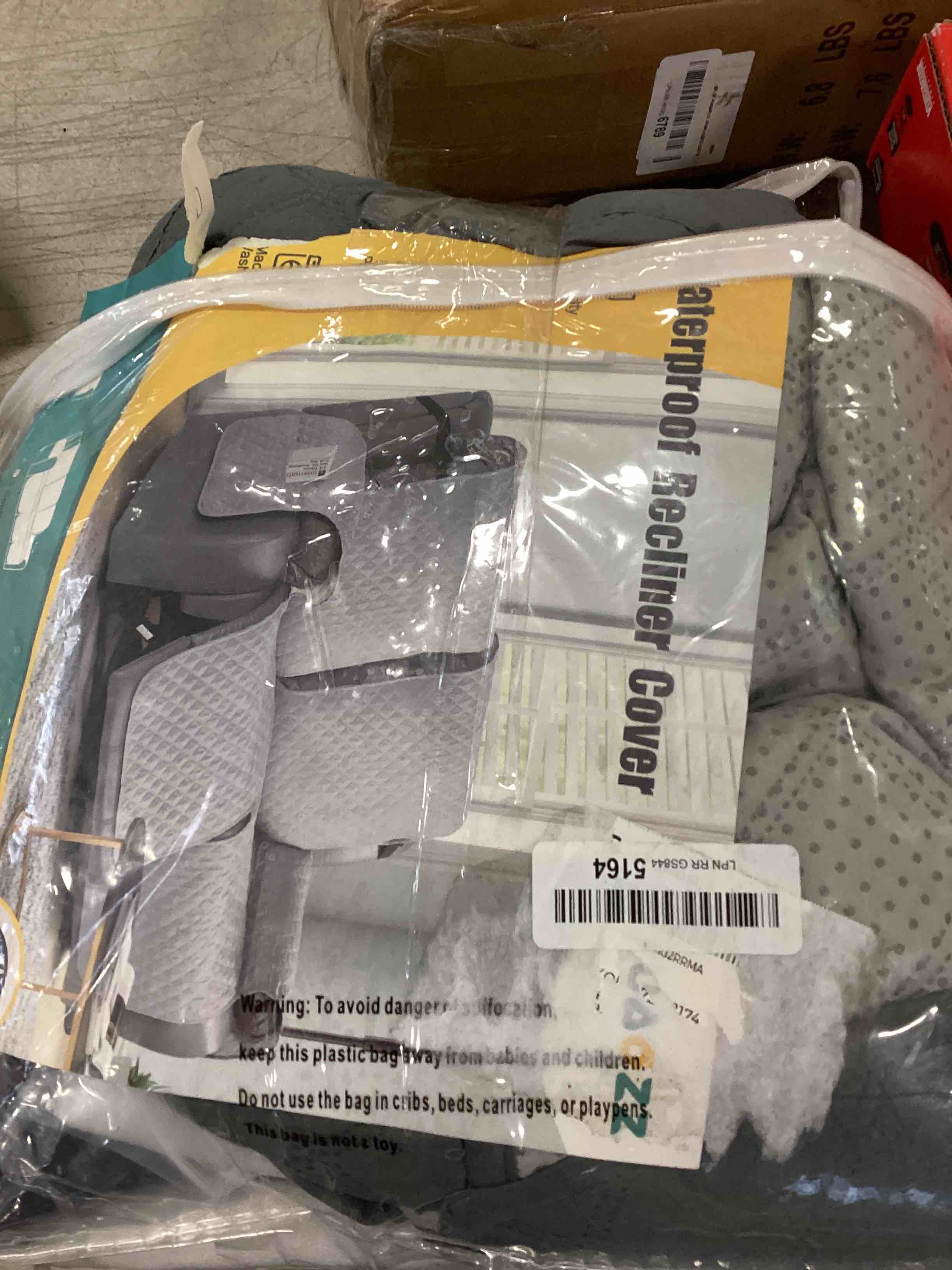 https://s3.amazonaws.com/lotting-images-prod/bidfta/RED6614354_1715775567989.jpeg