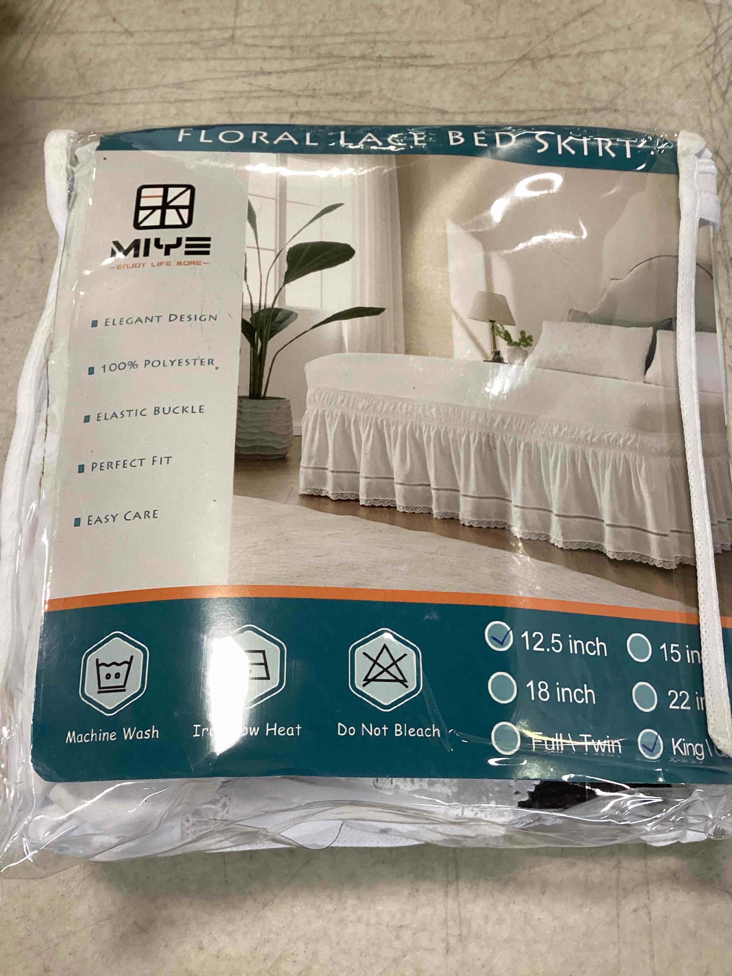 https://s3.amazonaws.com/lotting-images-prod/bidfta/RED6615275_1715959496896.jpeg