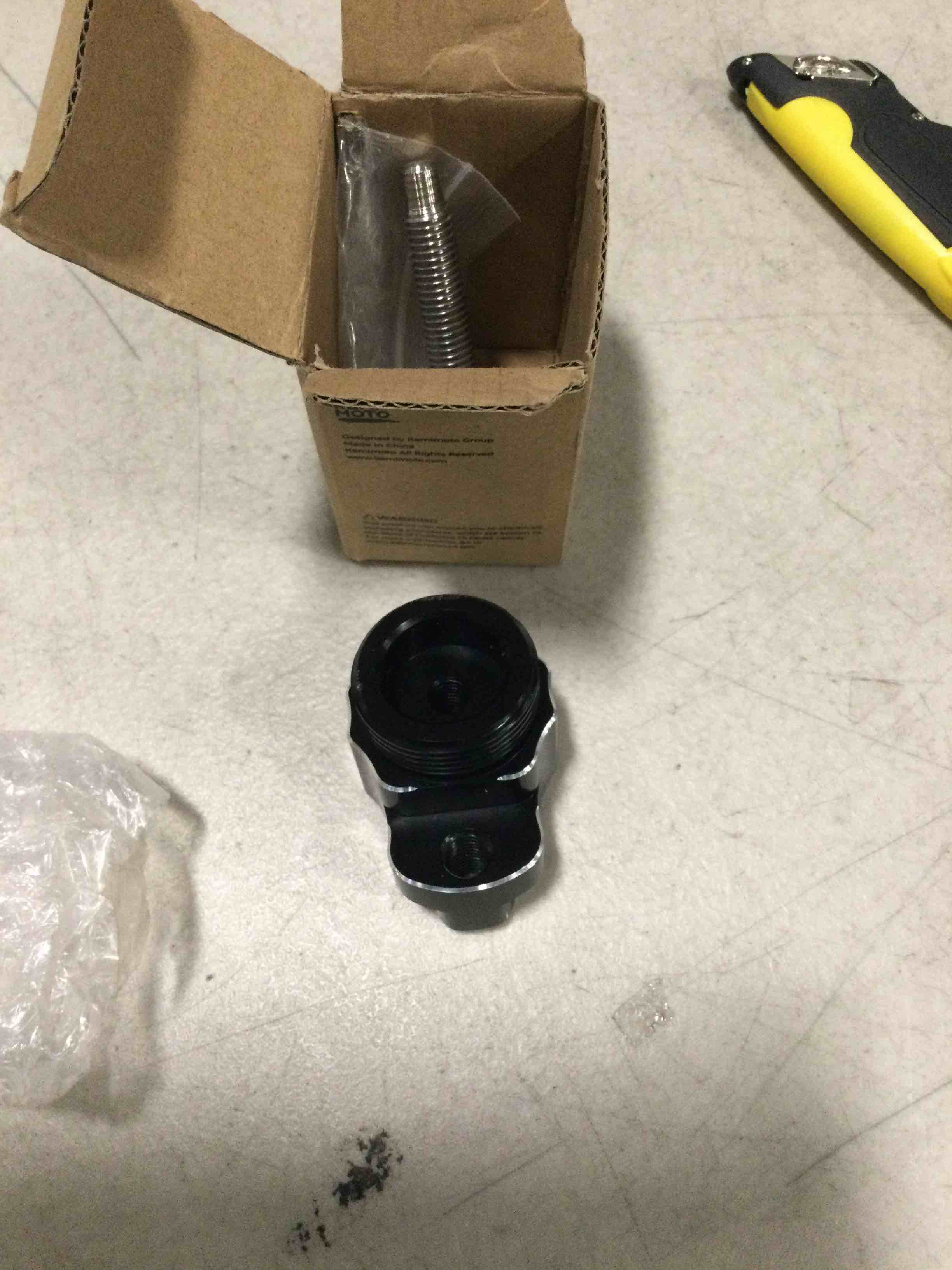 https://s3.amazonaws.com/lotting-images-prod/bidfta/RED6615449_1715689141232.jpeg