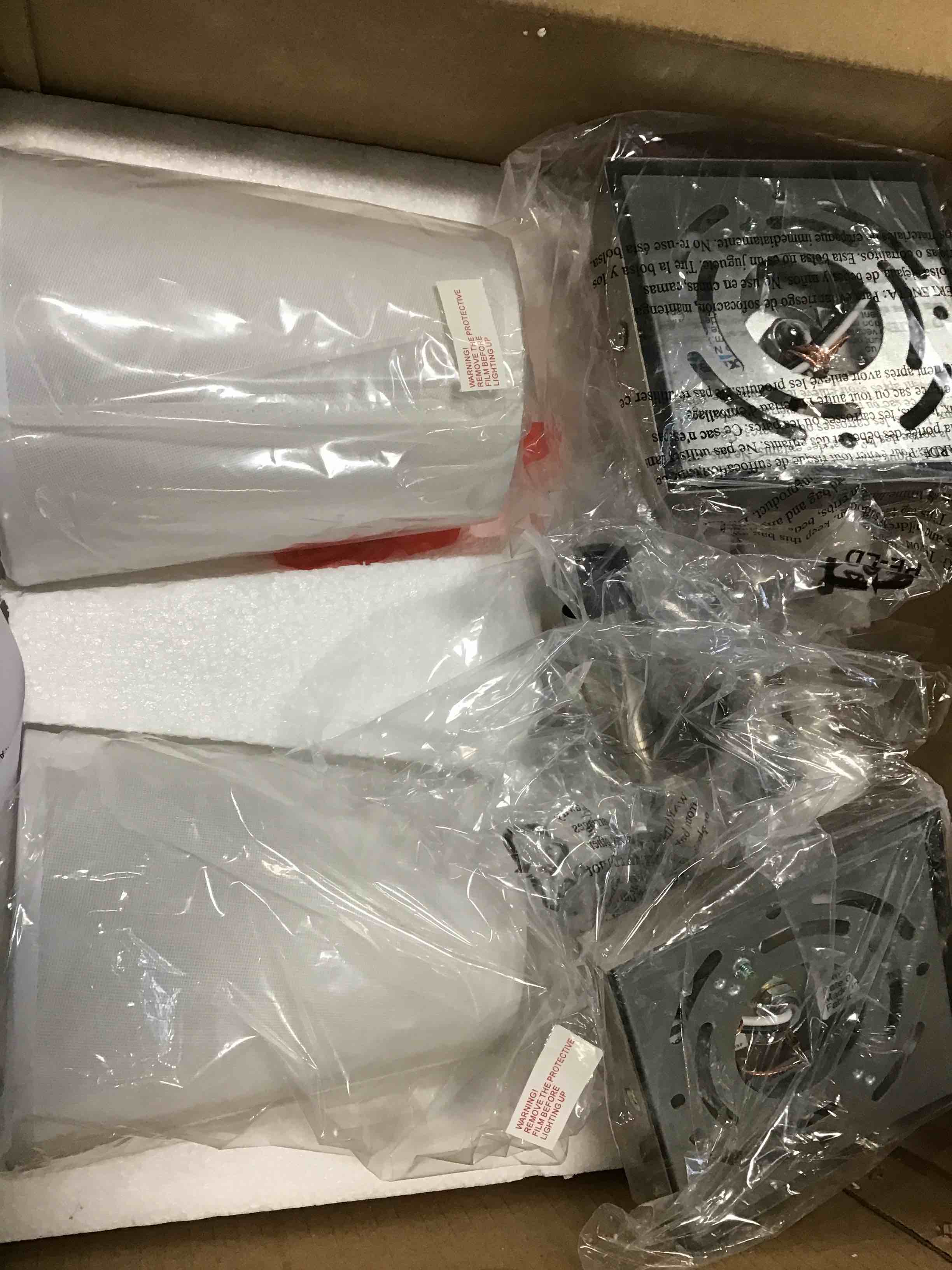 https://s3.amazonaws.com/lotting-images-prod/bidfta/RED6615637_1715704718844.jpeg