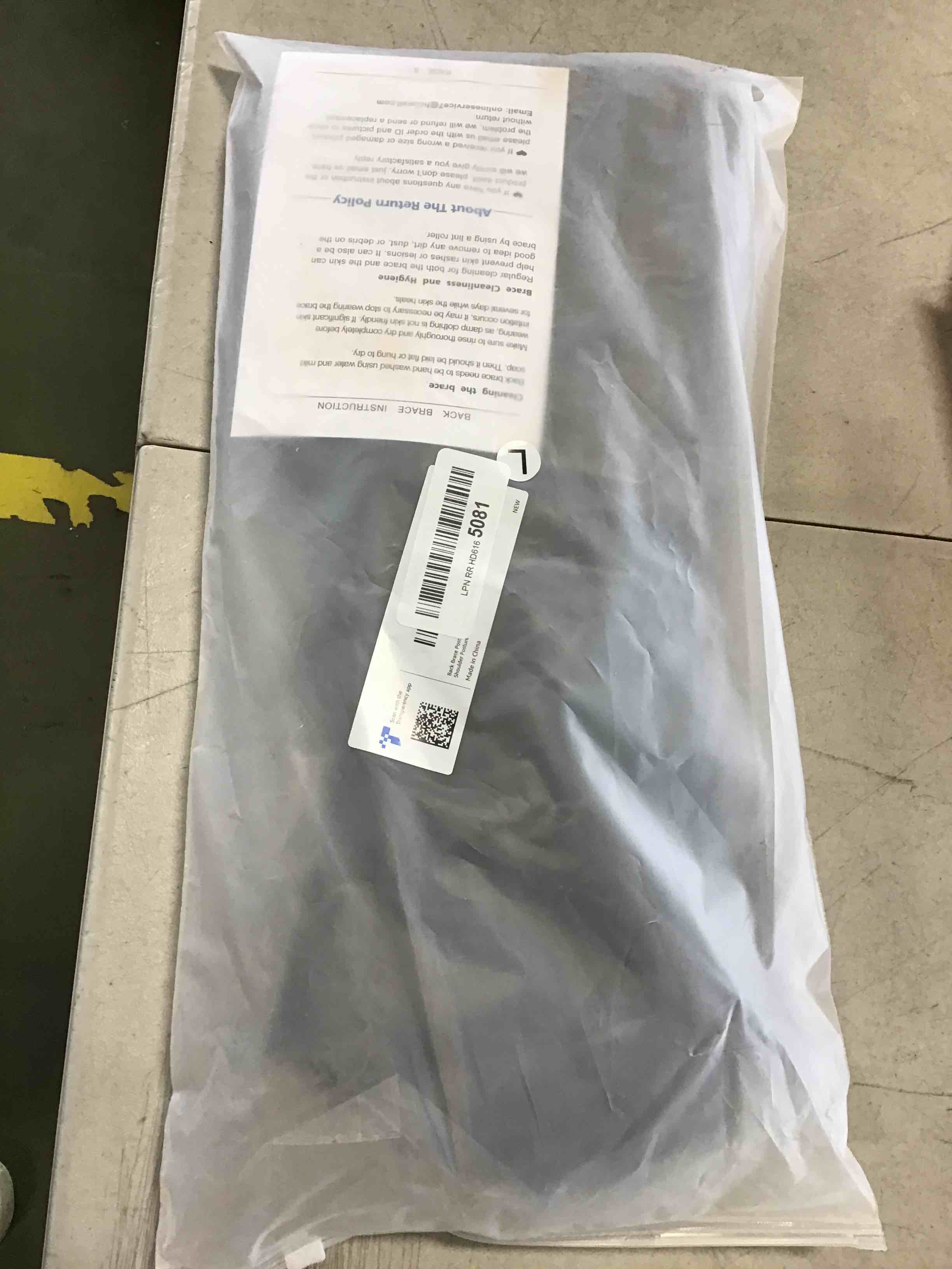 https://s3.amazonaws.com/lotting-images-prod/bidfta/RED6616045_1715803712979.jpeg