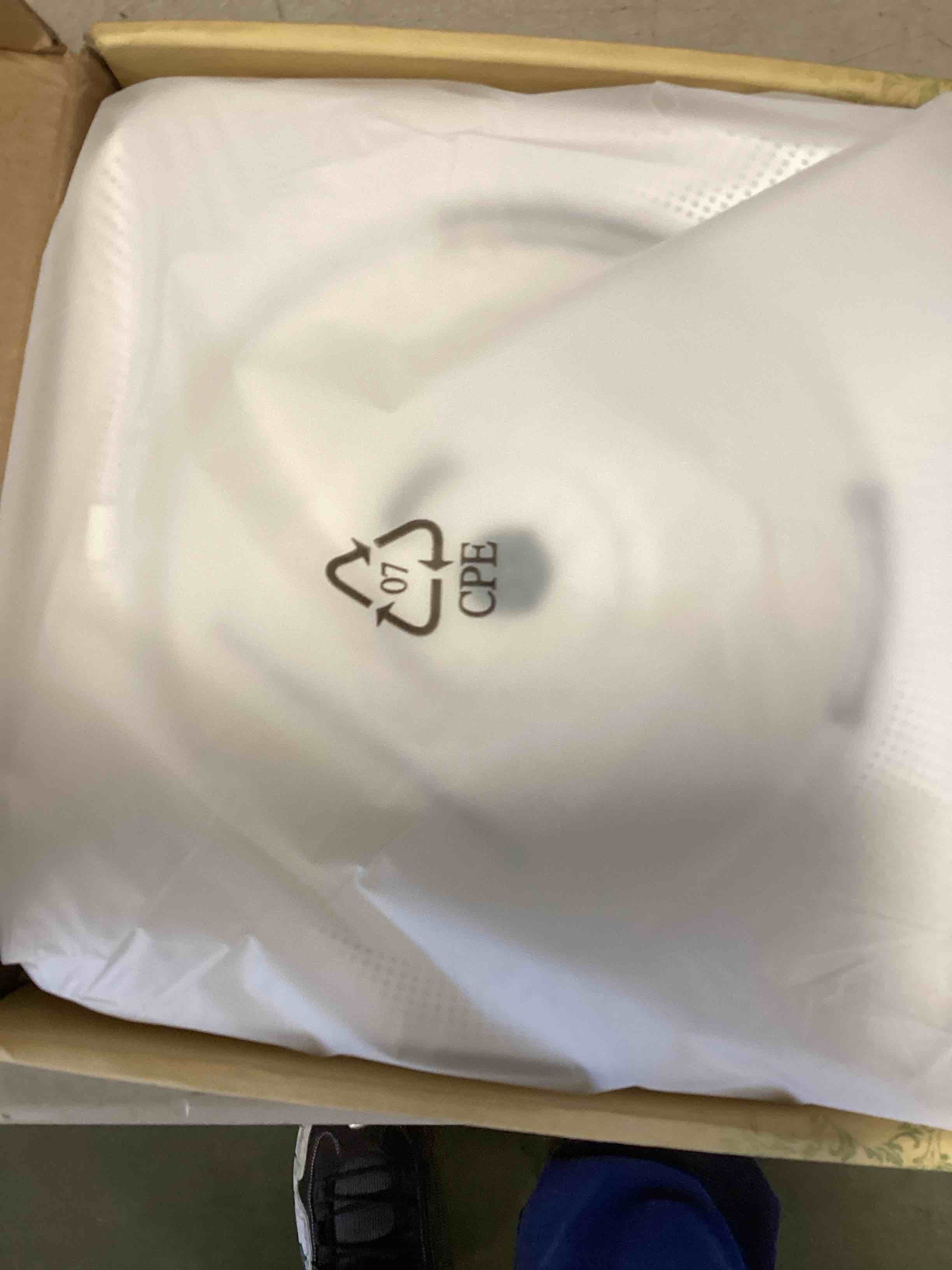 https://s3.amazonaws.com/lotting-images-prod/bidfta/RED6616930_1716217568086.jpeg