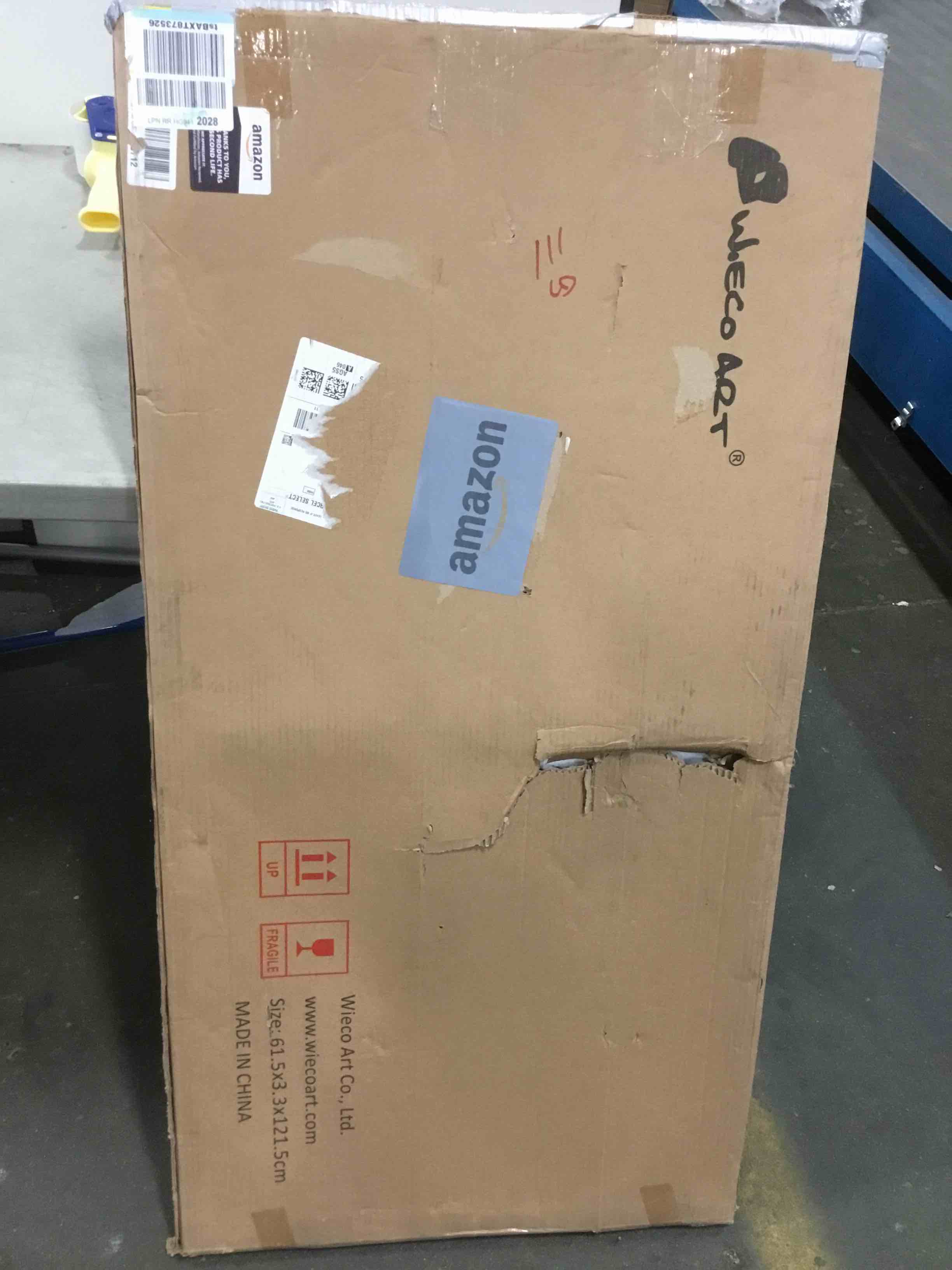 https://s3.amazonaws.com/lotting-images-prod/bidfta/RED6617245_1716122427110.jpeg