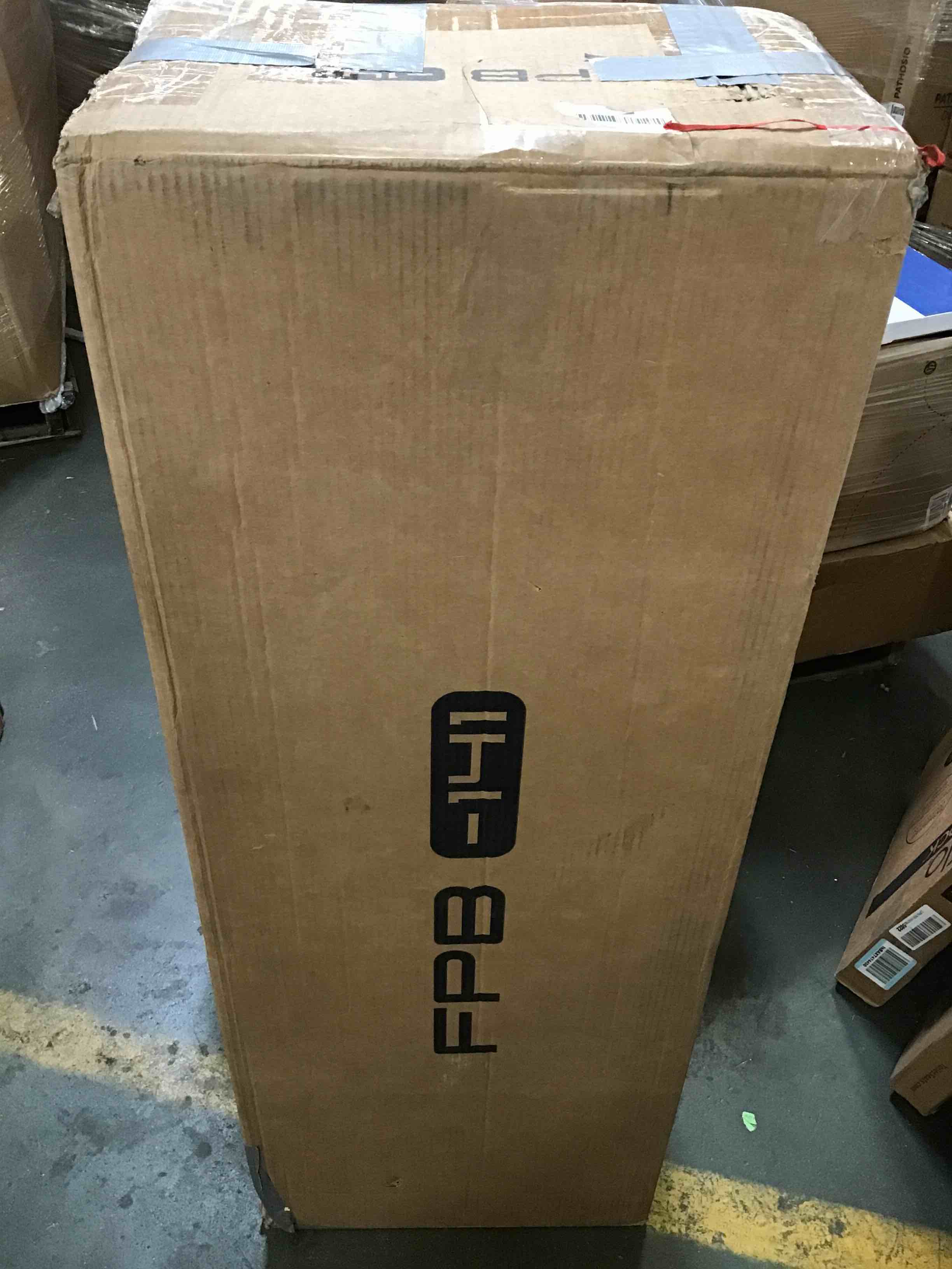https://s3.amazonaws.com/lotting-images-prod/bidfta/RED6617429_1716219128217.jpeg