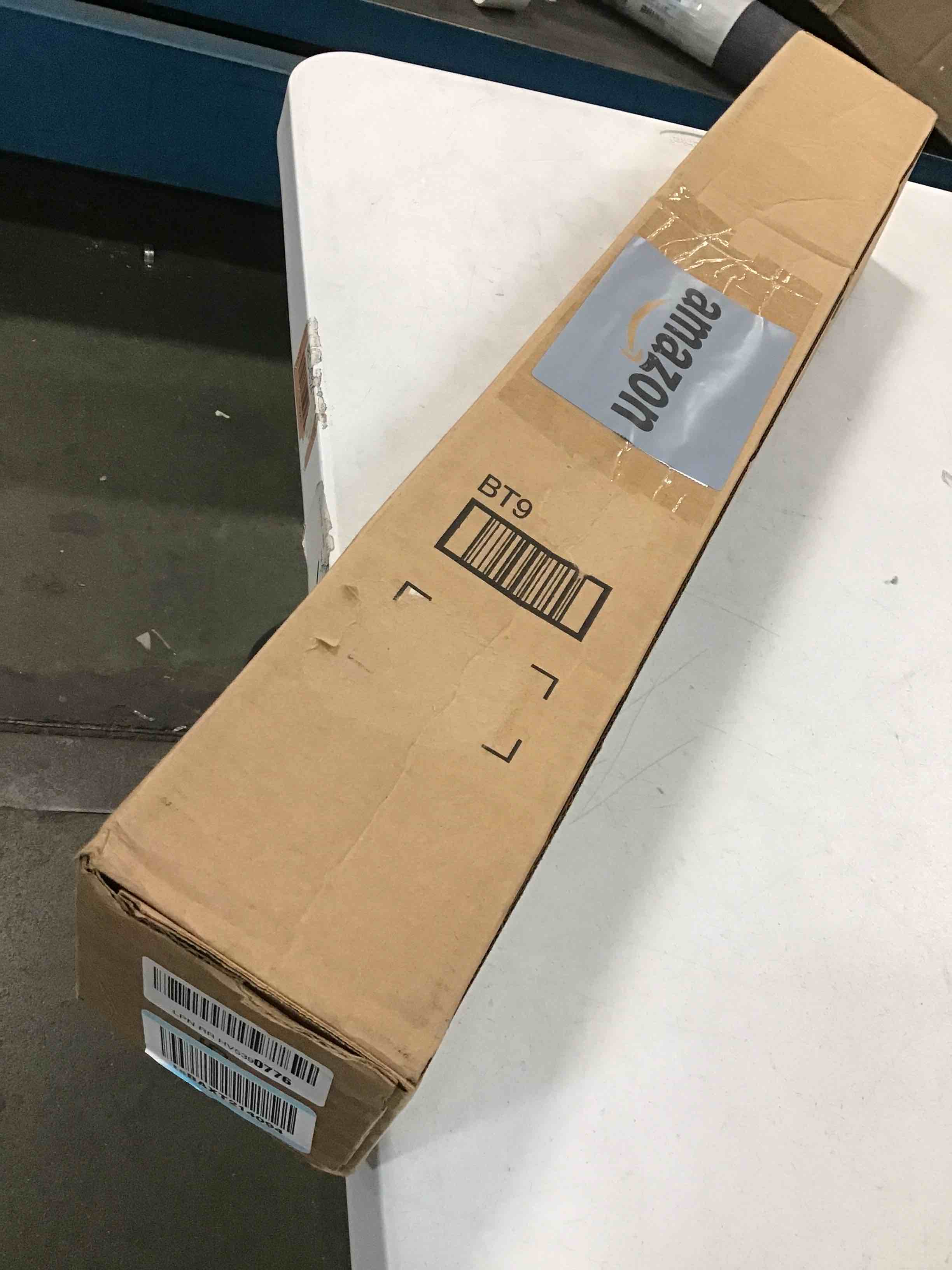 https://s3.amazonaws.com/lotting-images-prod/bidfta/RED6618037_1716553977159.jpeg