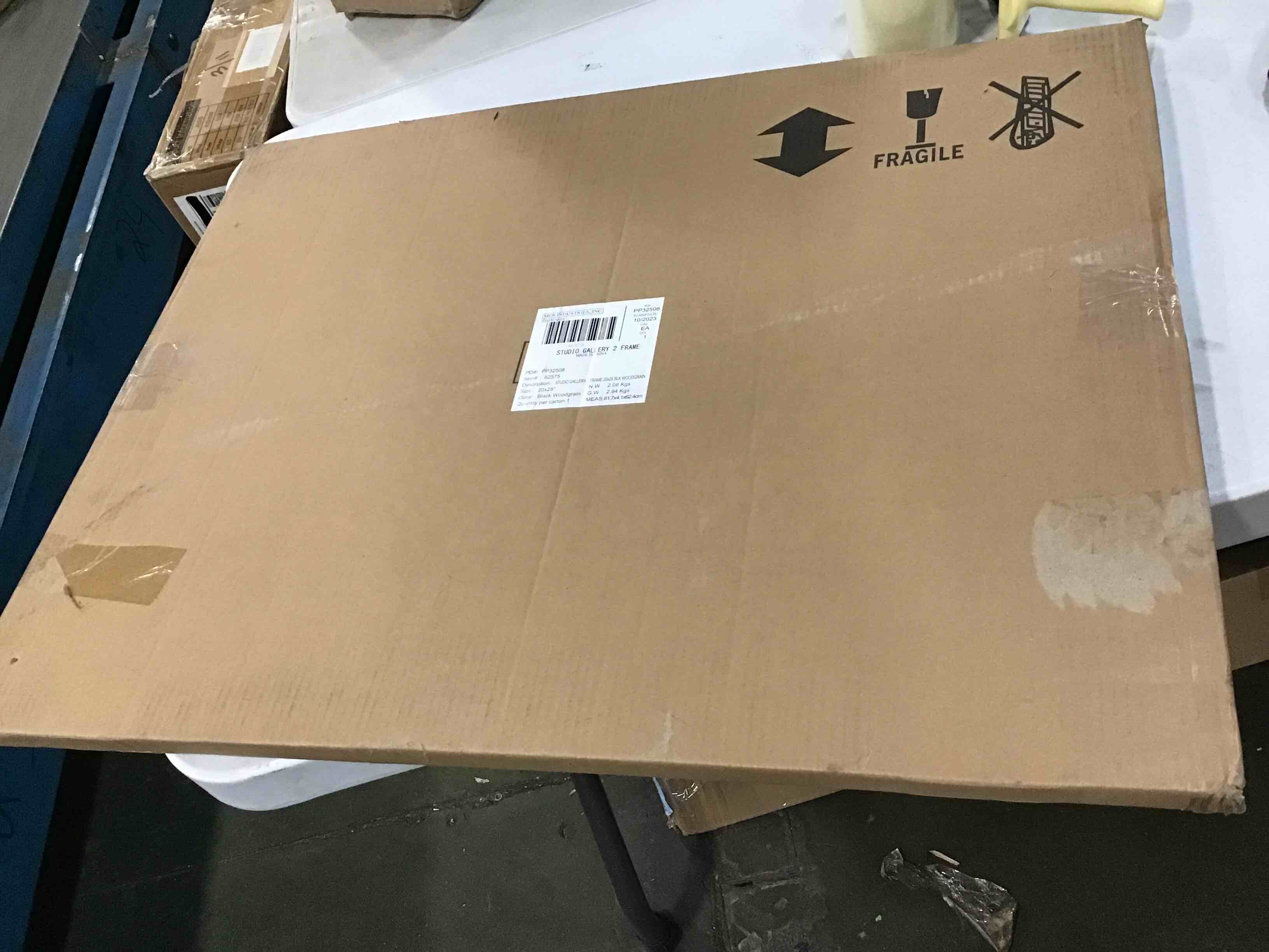 https://s3.amazonaws.com/lotting-images-prod/bidfta/RED6618094_1716564373311.jpeg