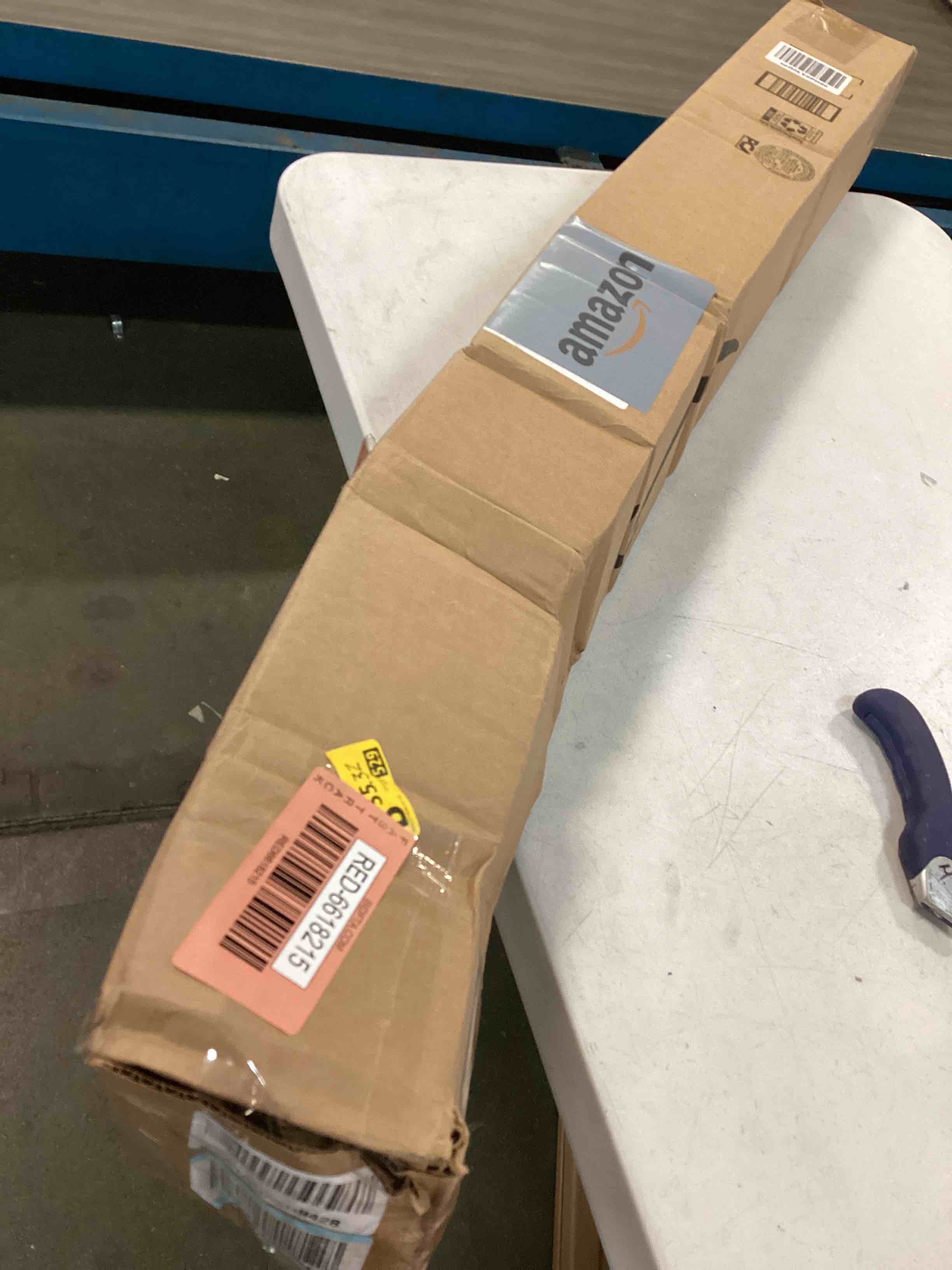 https://s3.amazonaws.com/lotting-images-prod/bidfta/RED6618215_1716639613545.jpeg