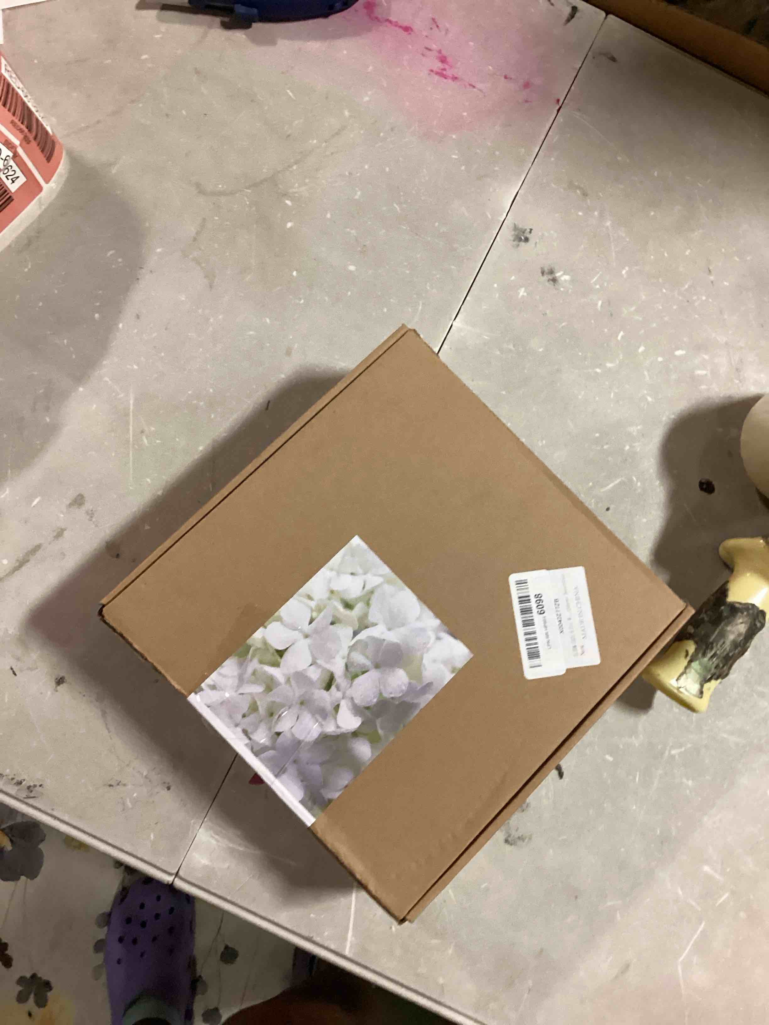 https://s3.amazonaws.com/lotting-images-prod/bidfta/RED6618619_1715799243515.jpeg