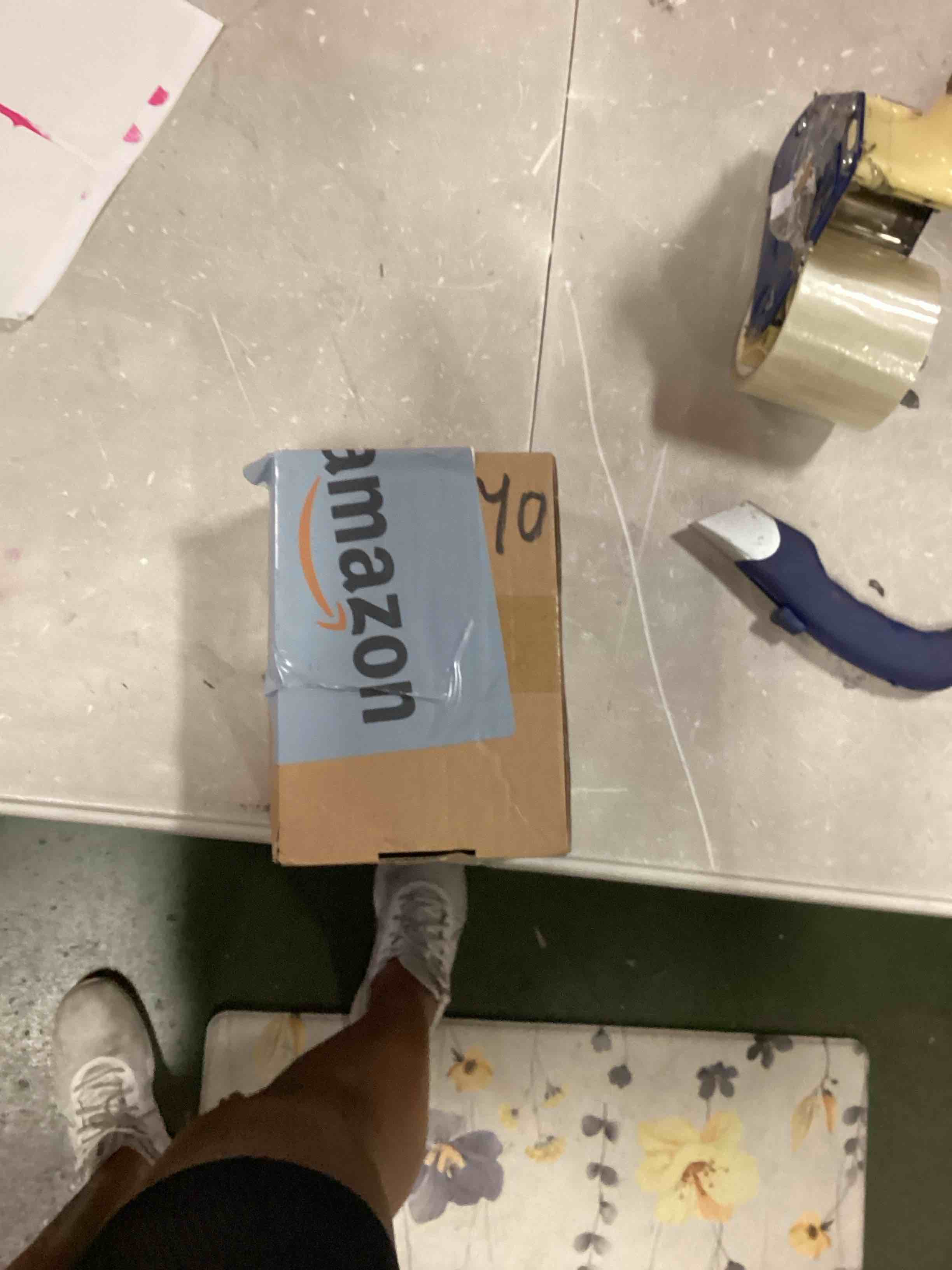 https://s3.amazonaws.com/lotting-images-prod/bidfta/RED6618823_1715871422592.jpeg