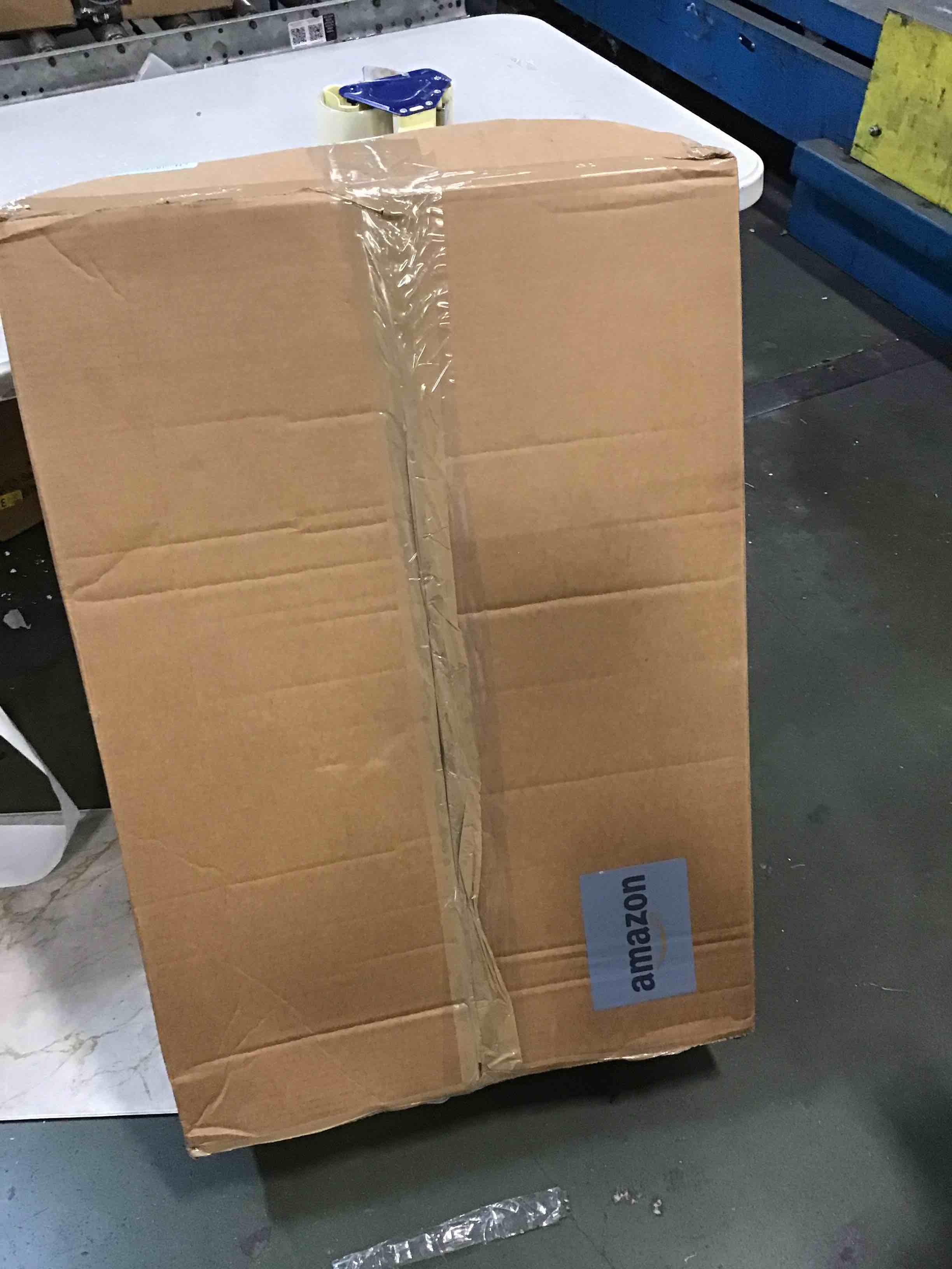 https://s3.amazonaws.com/lotting-images-prod/bidfta/RED6619506_1716120505397.jpeg