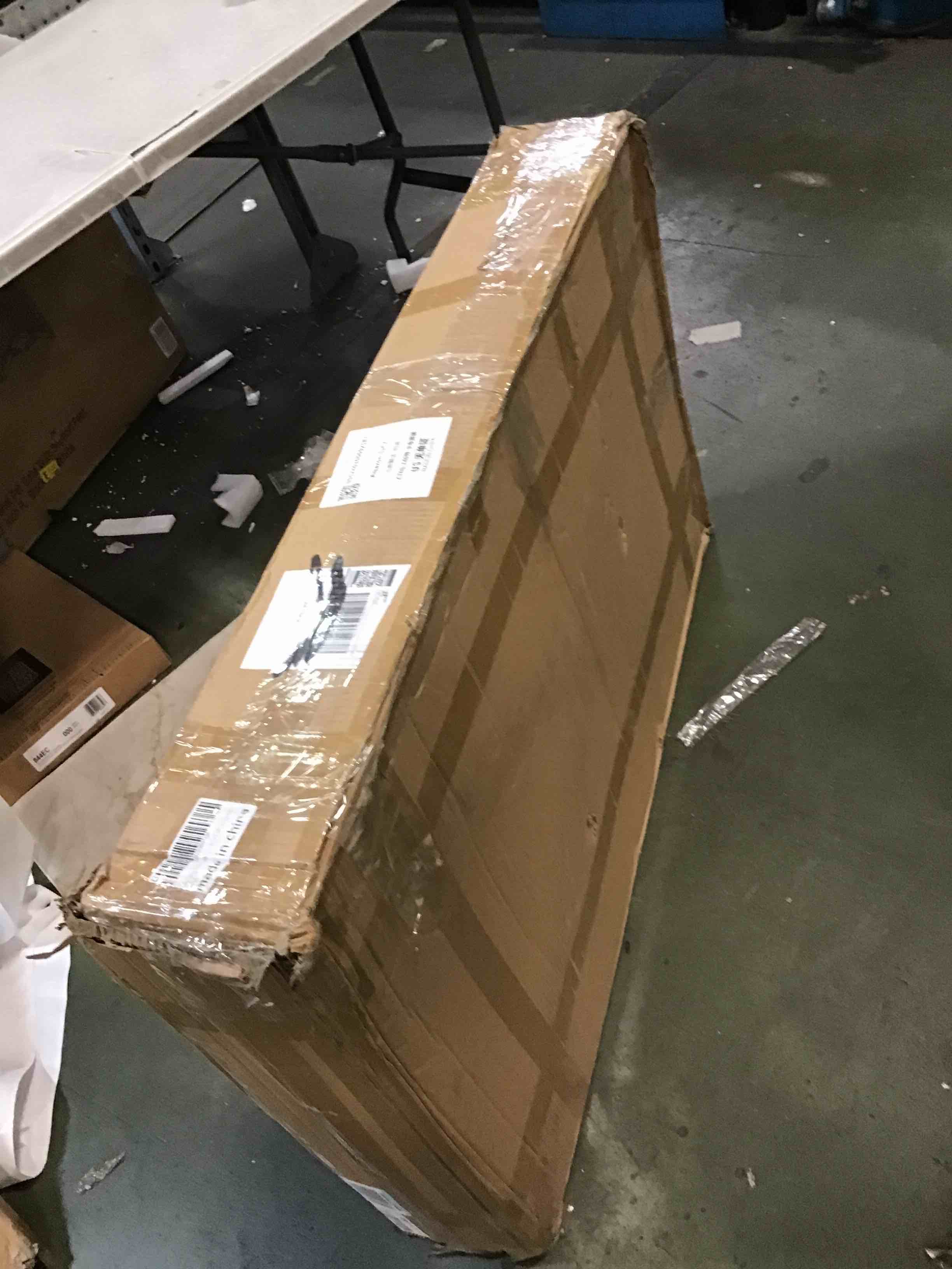 https://s3.amazonaws.com/lotting-images-prod/bidfta/RED6619531_1716125517915.jpeg