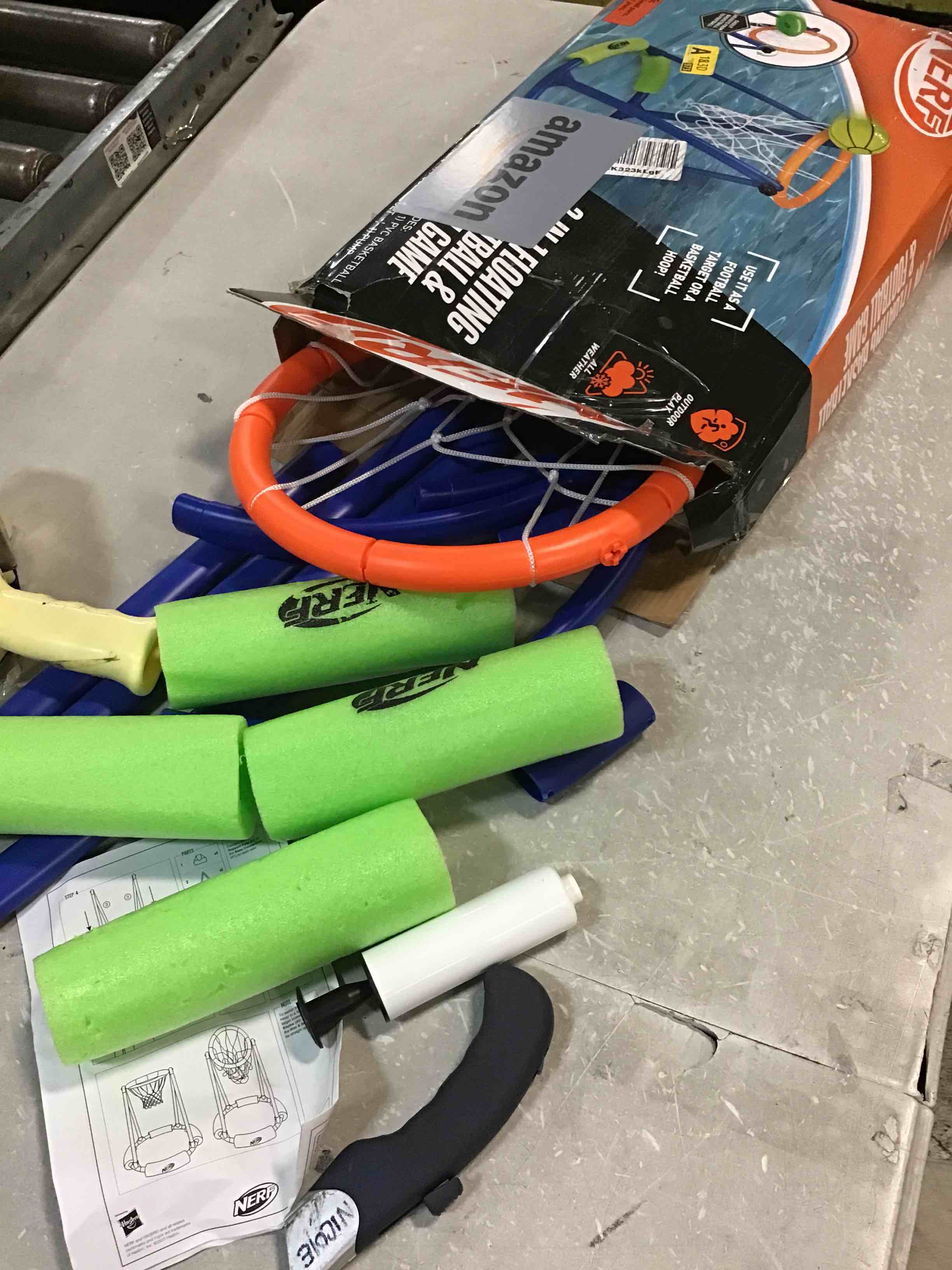 https://s3.amazonaws.com/lotting-images-prod/bidfta/RED6619607_1716140149437.jpeg