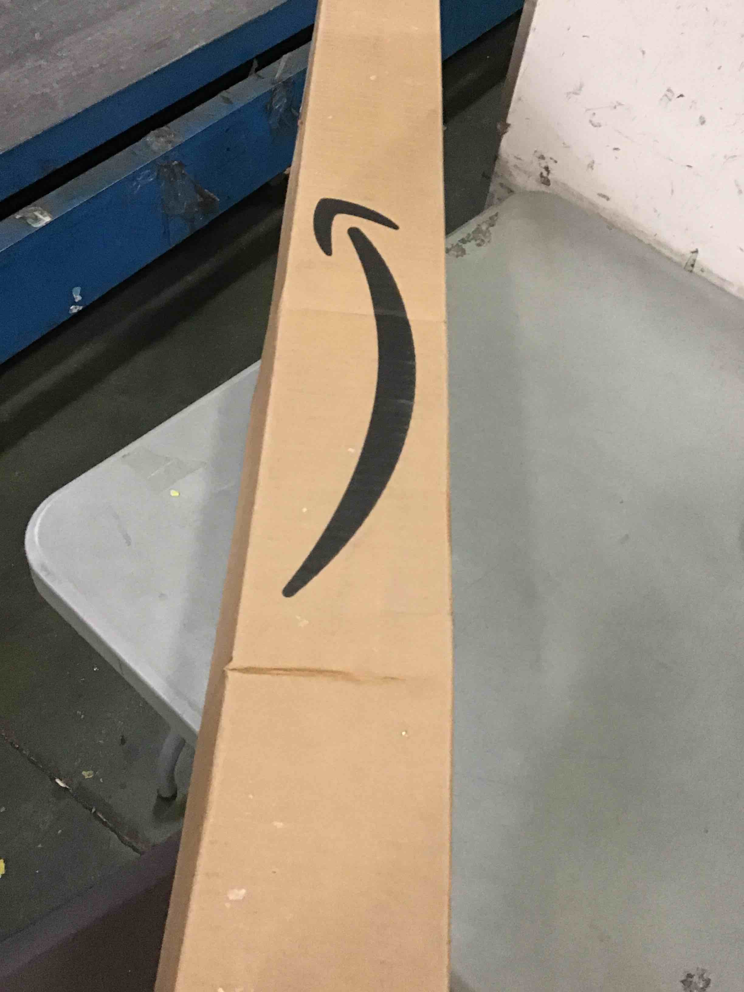 https://s3.amazonaws.com/lotting-images-prod/bidfta/RED6619672_1716390009314.jpeg