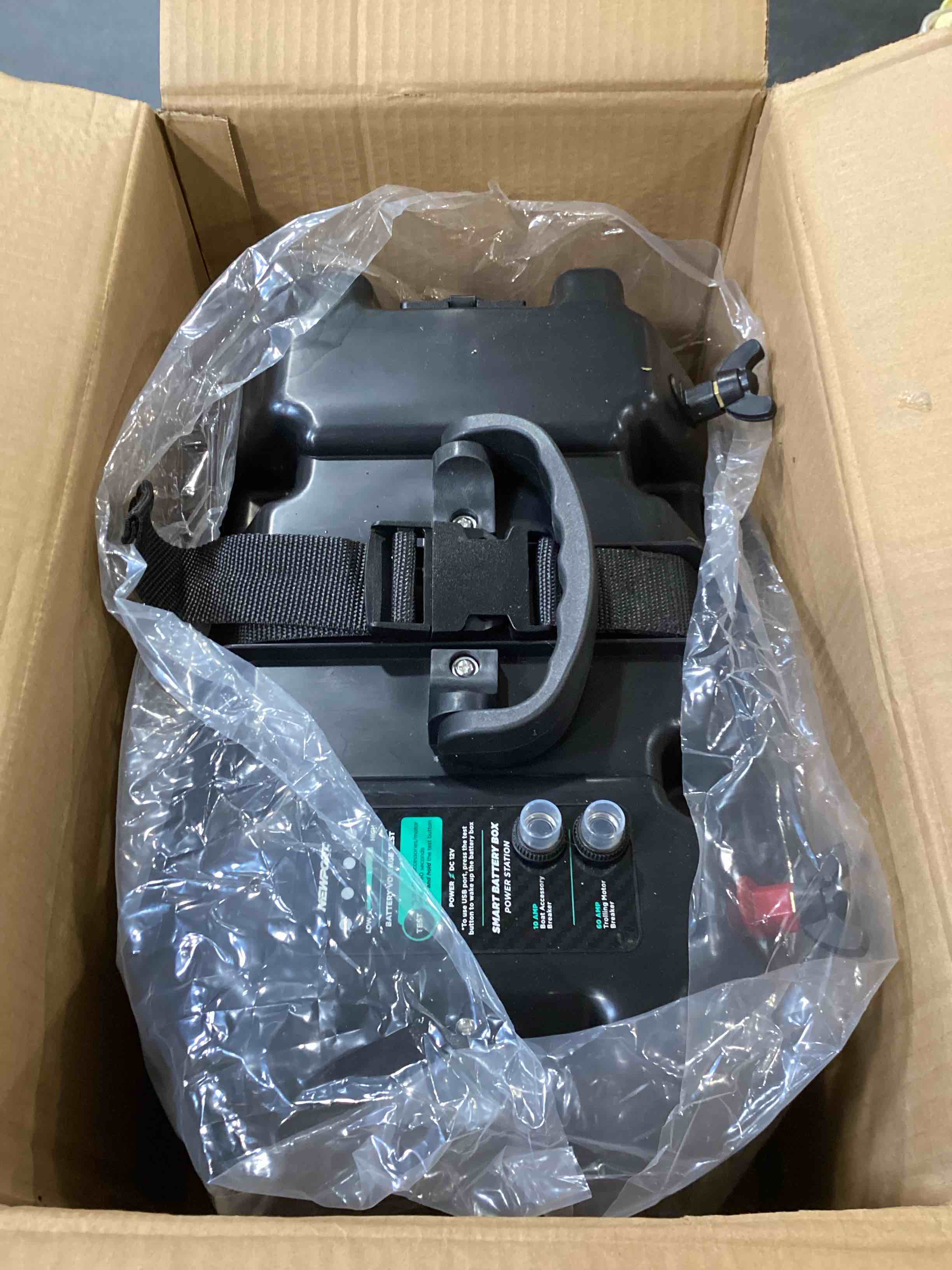 https://s3.amazonaws.com/lotting-images-prod/bidfta/RED6633095_1724958082977.jpeg