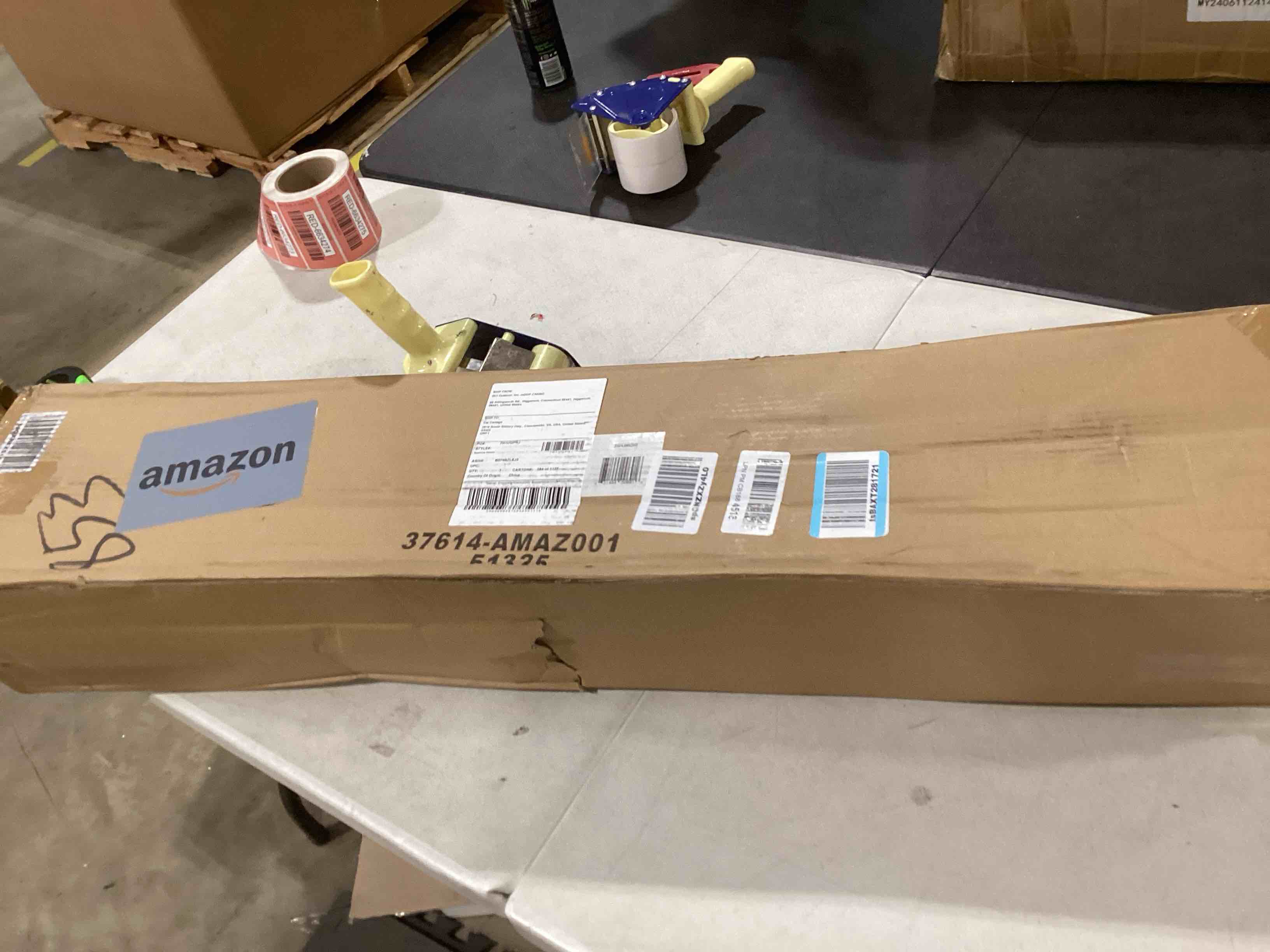https://s3.amazonaws.com/lotting-images-prod/bidfta/RED6633119_1725019200341.jpeg