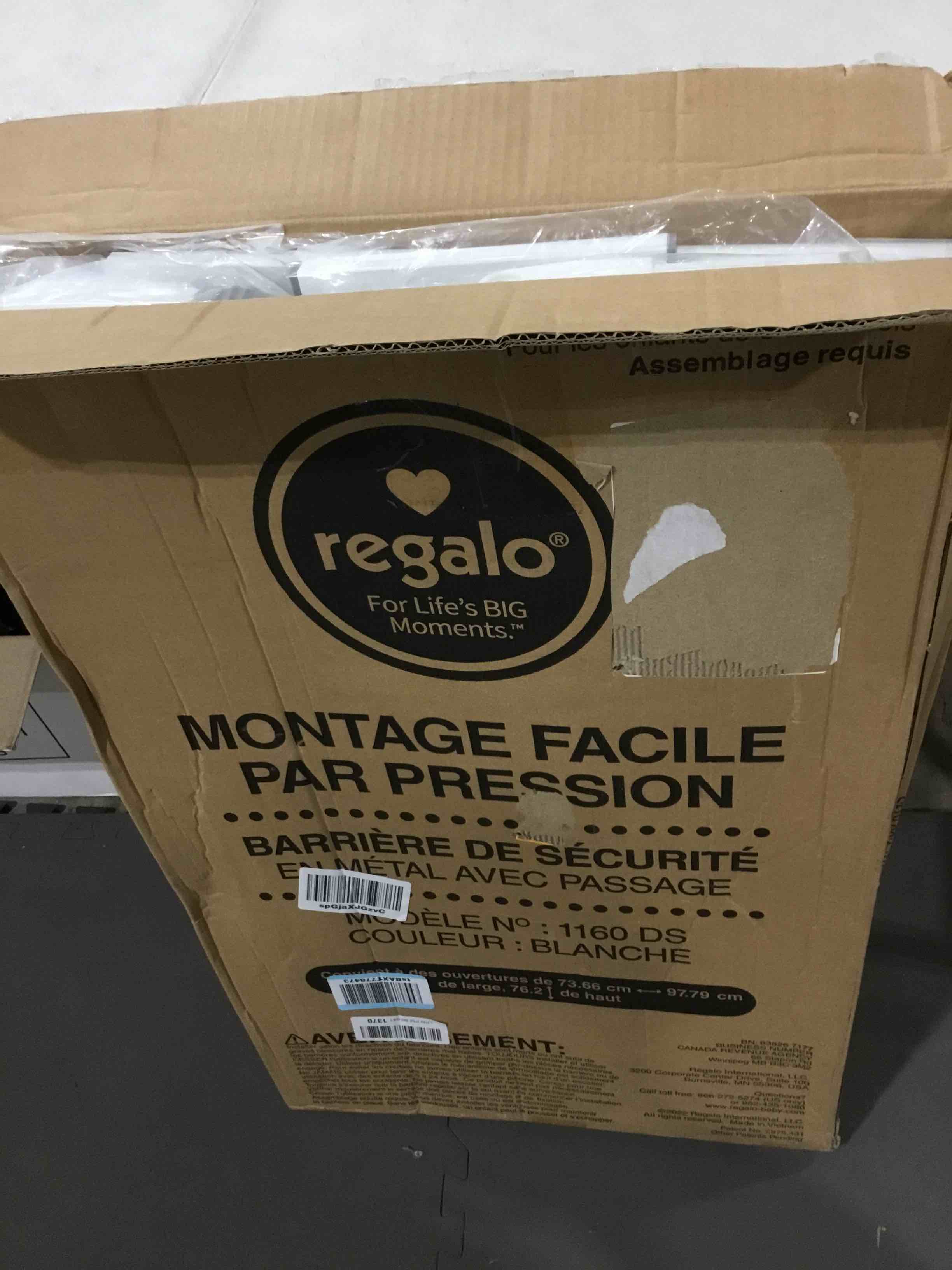 https://s3.amazonaws.com/lotting-images-prod/bidfta/RED6634361_1725535610524.jpeg
