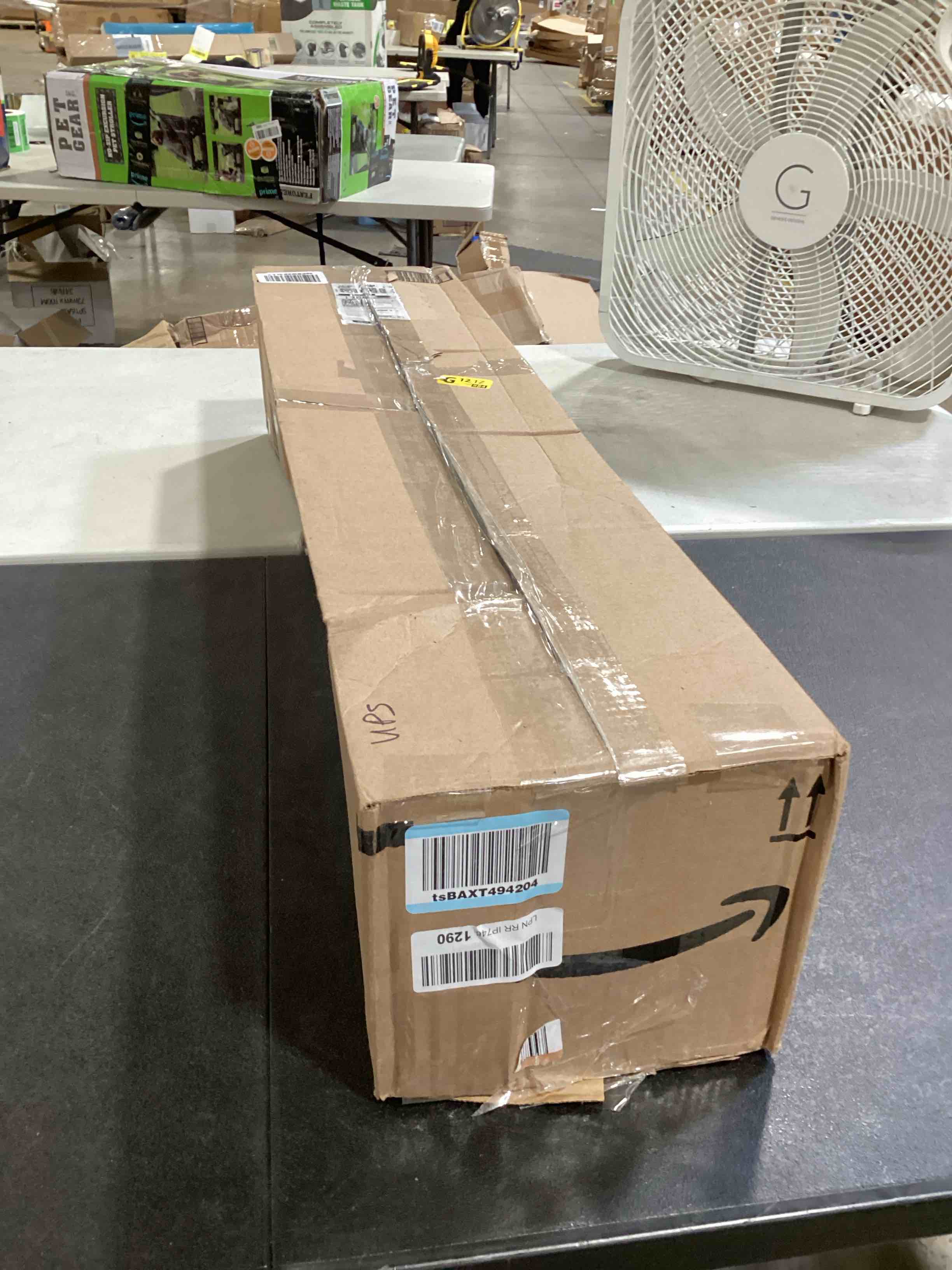 https://s3.amazonaws.com/lotting-images-prod/bidfta/RED6635186_1722277418086.jpeg