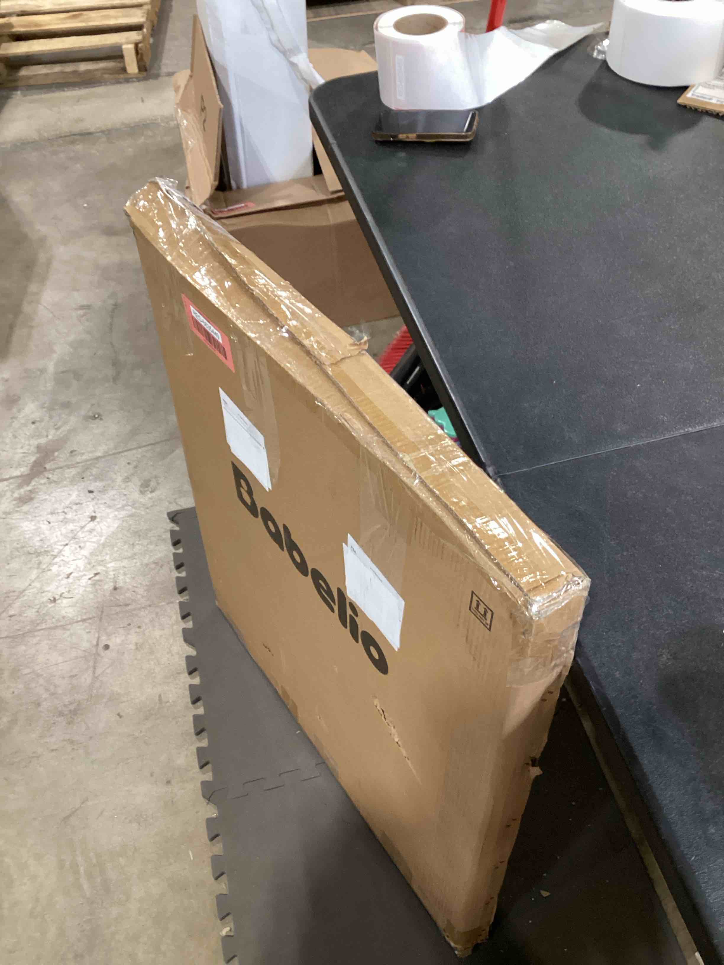 https://s3.amazonaws.com/lotting-images-prod/bidfta/RED6635449_1722446440538.jpeg
