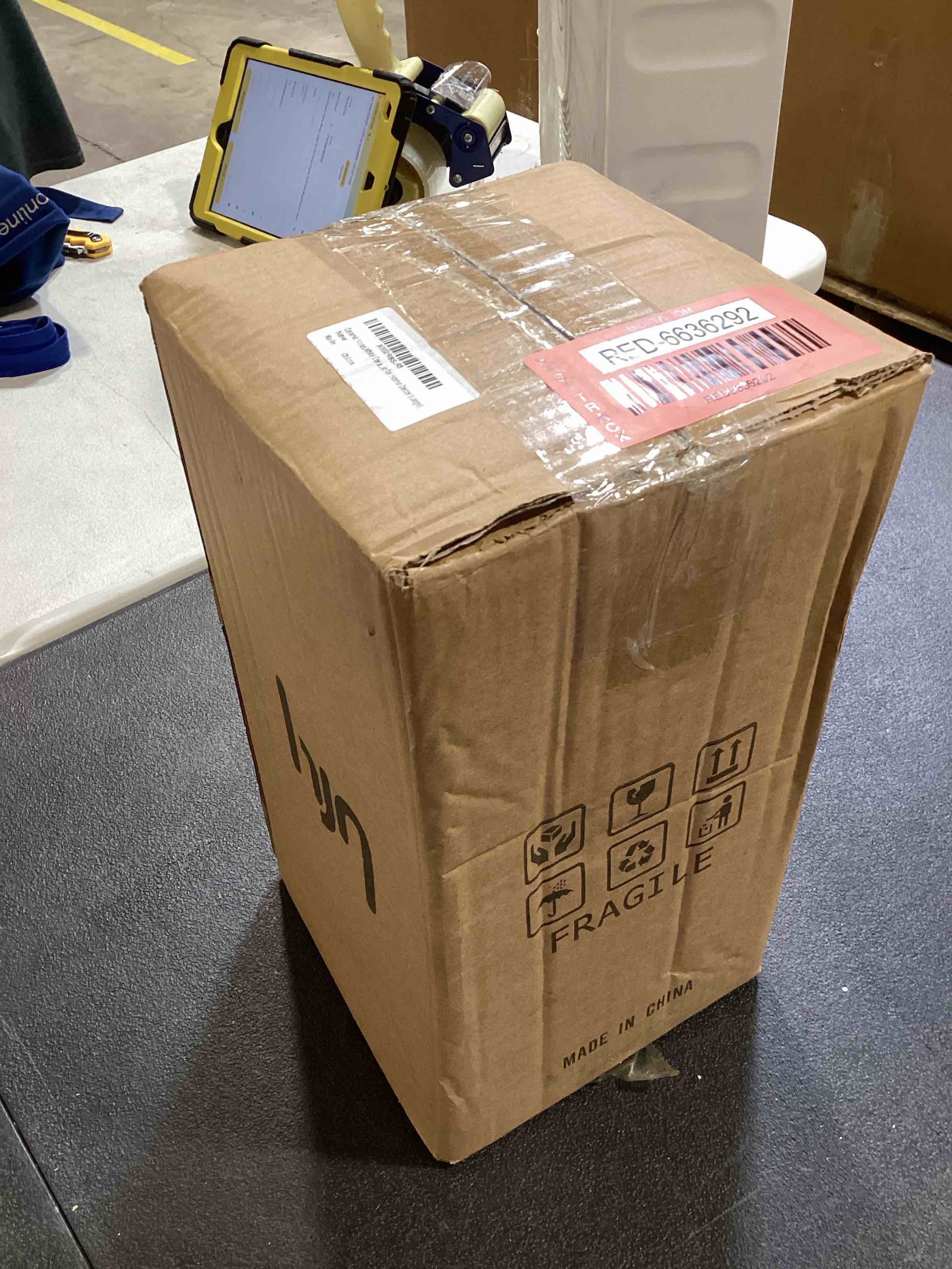 https://s3.amazonaws.com/lotting-images-prod/bidfta/RED6636292_1723215629679.jpeg