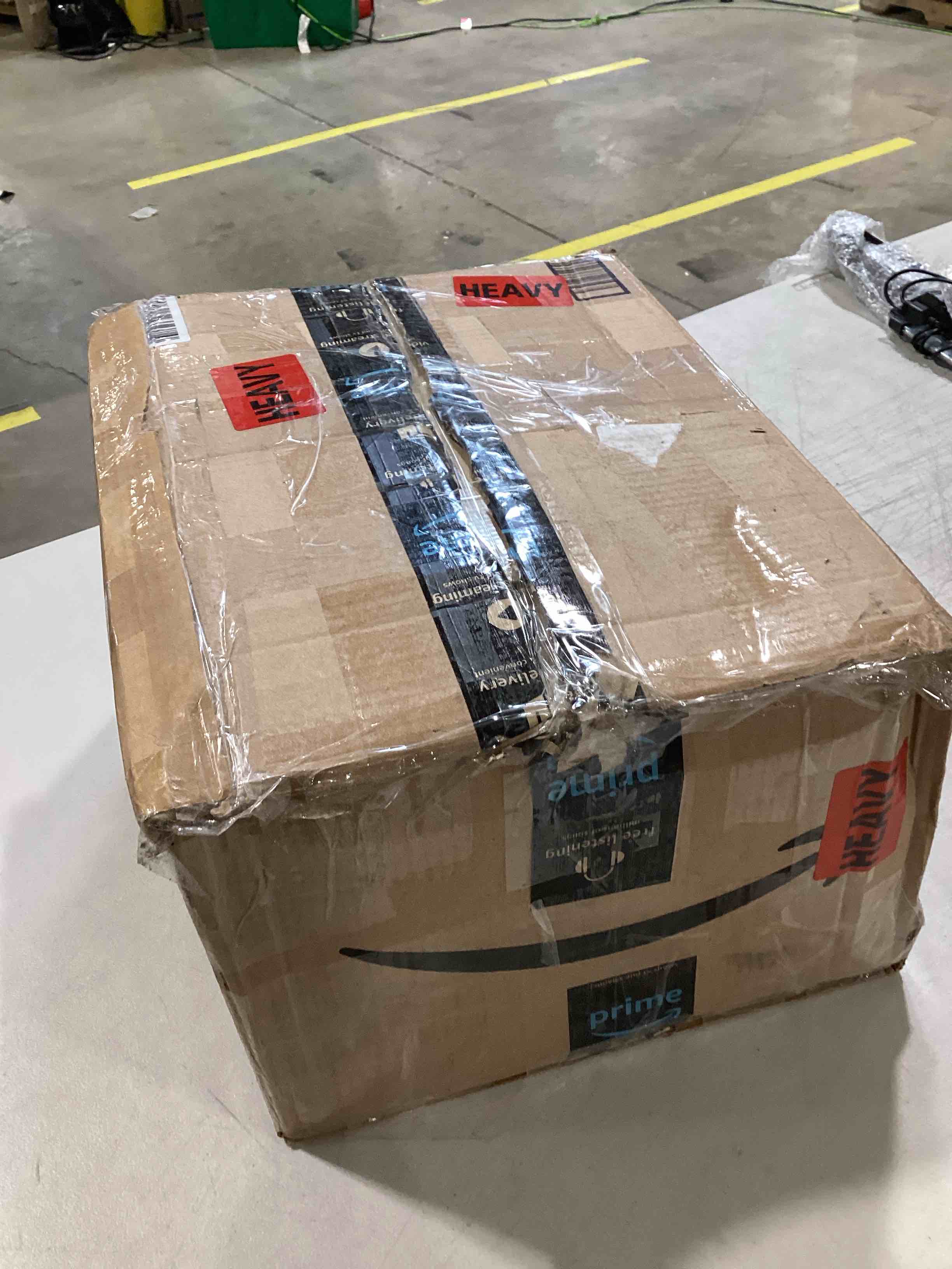 https://s3.amazonaws.com/lotting-images-prod/bidfta/RED6637141_1723215276884.jpeg