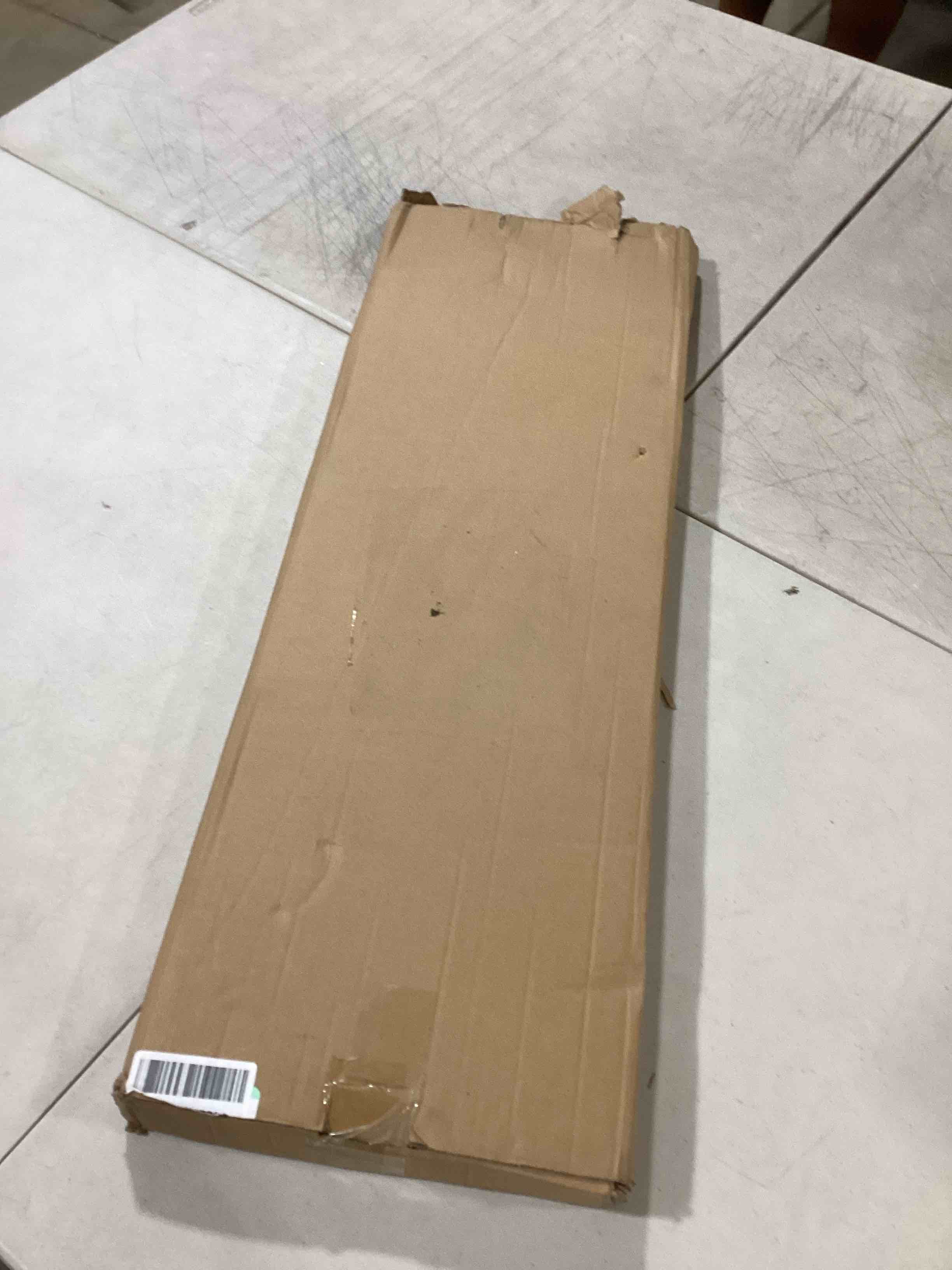 https://s3.amazonaws.com/lotting-images-prod/bidfta/RED6637854_1723636630317.jpeg