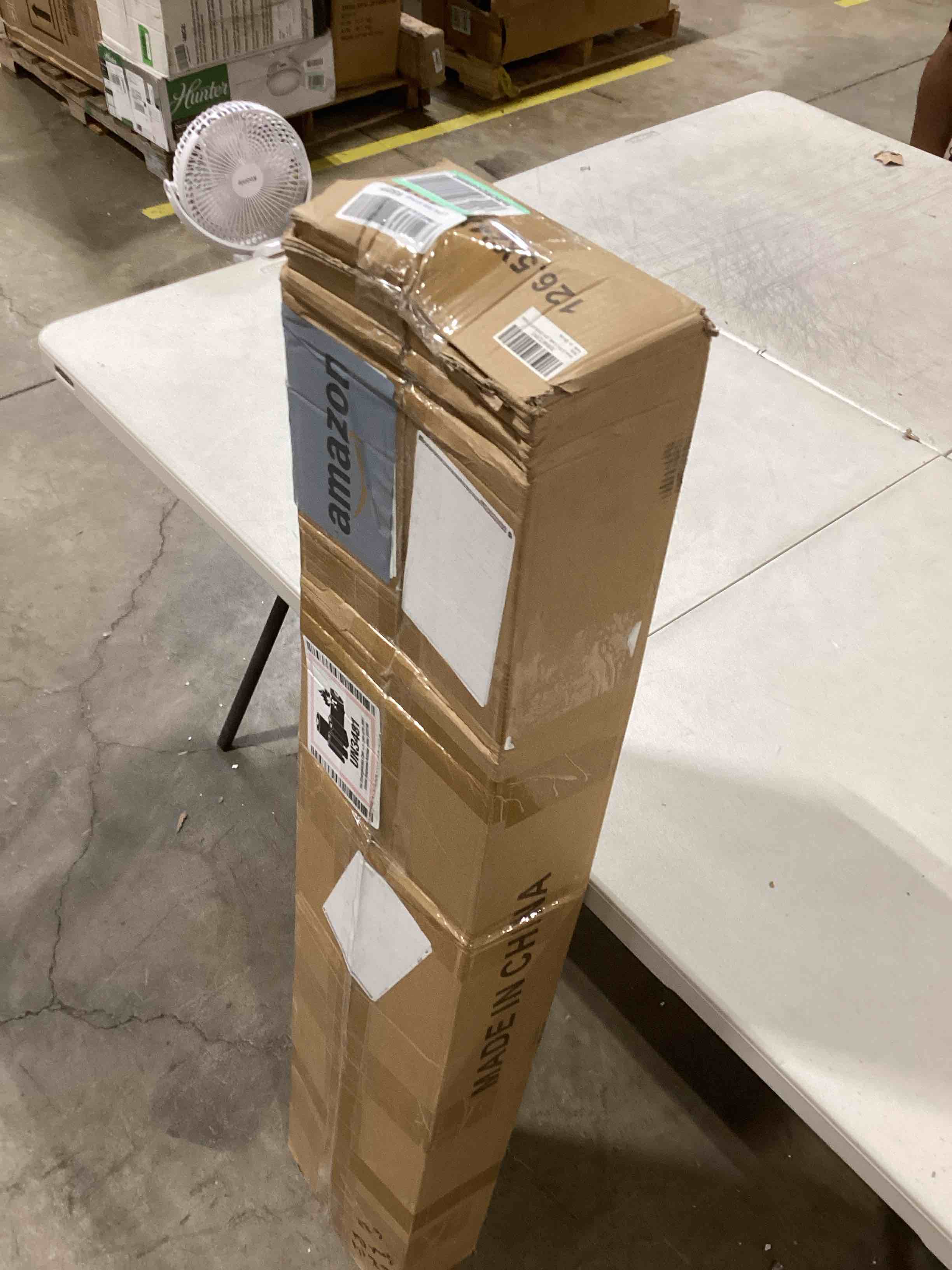 https://s3.amazonaws.com/lotting-images-prod/bidfta/RED6637882_1723640763000.jpeg