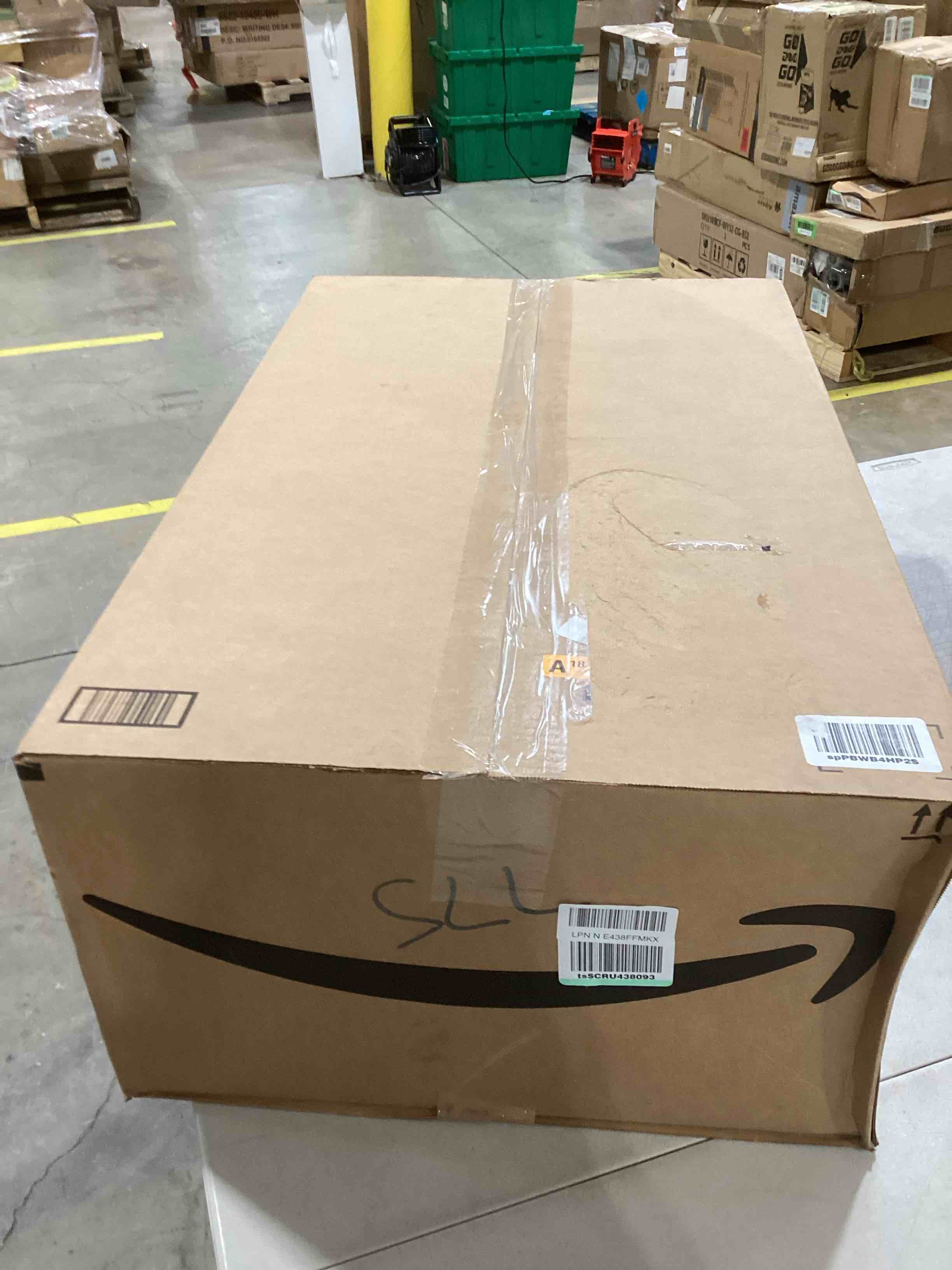 https://s3.amazonaws.com/lotting-images-prod/bidfta/RED6637890_1723641926855.jpeg