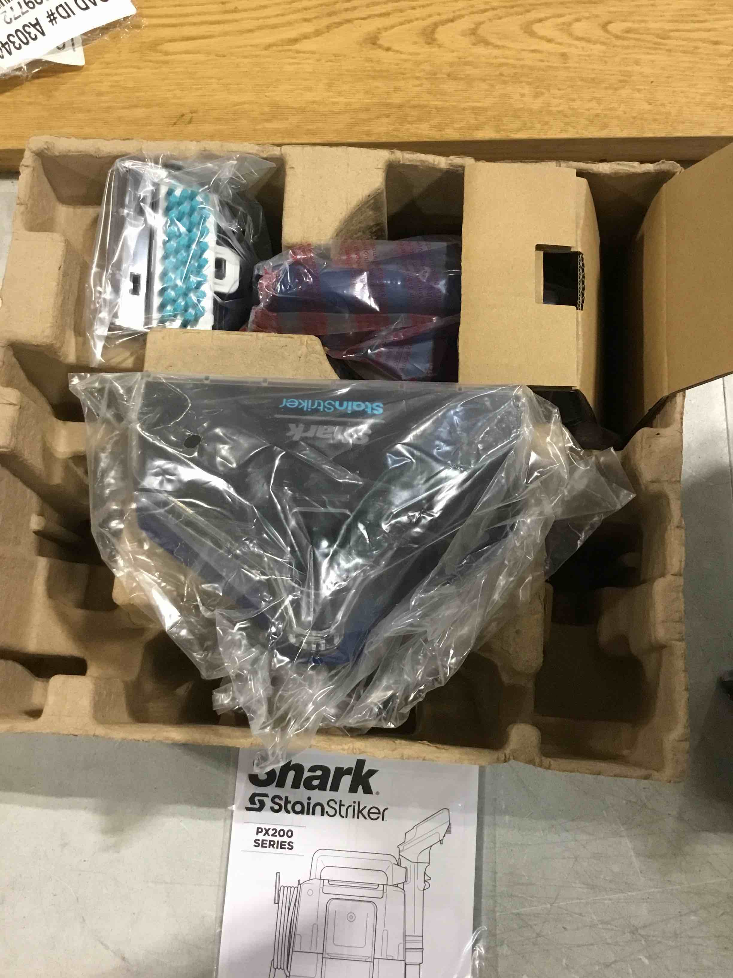 https://s3.amazonaws.com/lotting-images-prod/bidfta/RED6638375_1722273139811.jpeg