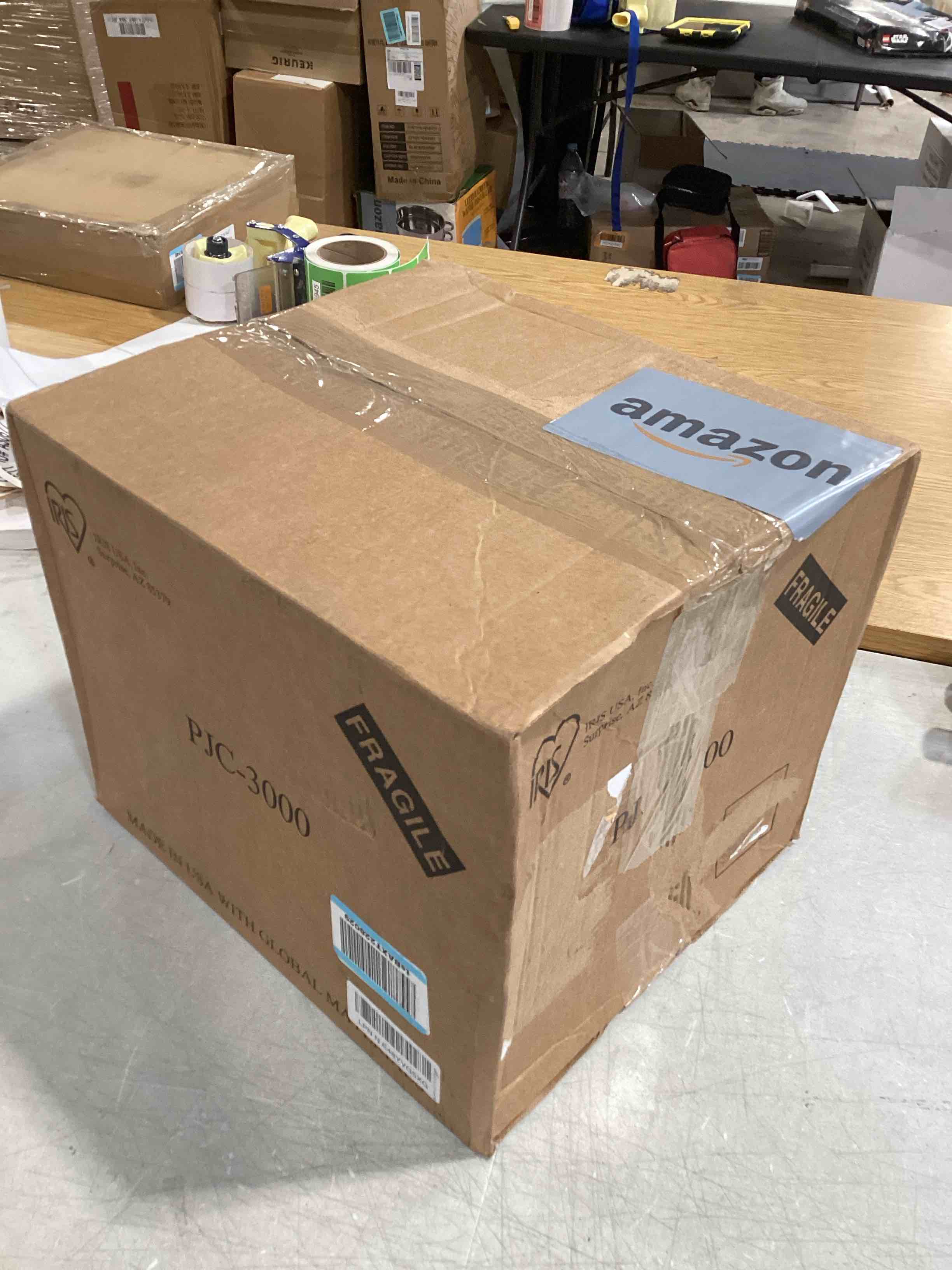 https://s3.amazonaws.com/lotting-images-prod/bidfta/RED6638593_1722537738367.jpeg