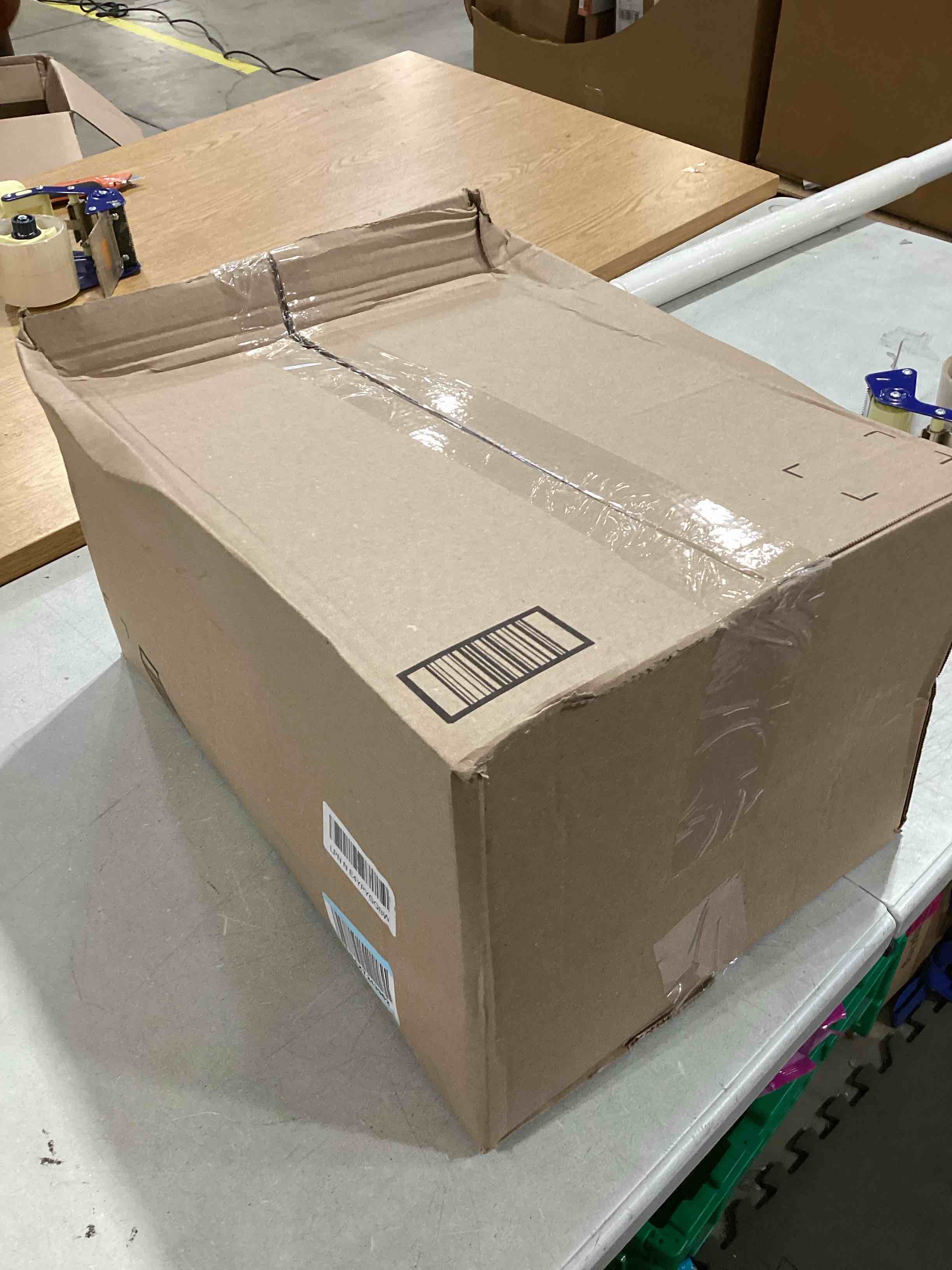 https://s3.amazonaws.com/lotting-images-prod/bidfta/RED6638664_1722606072060.jpeg