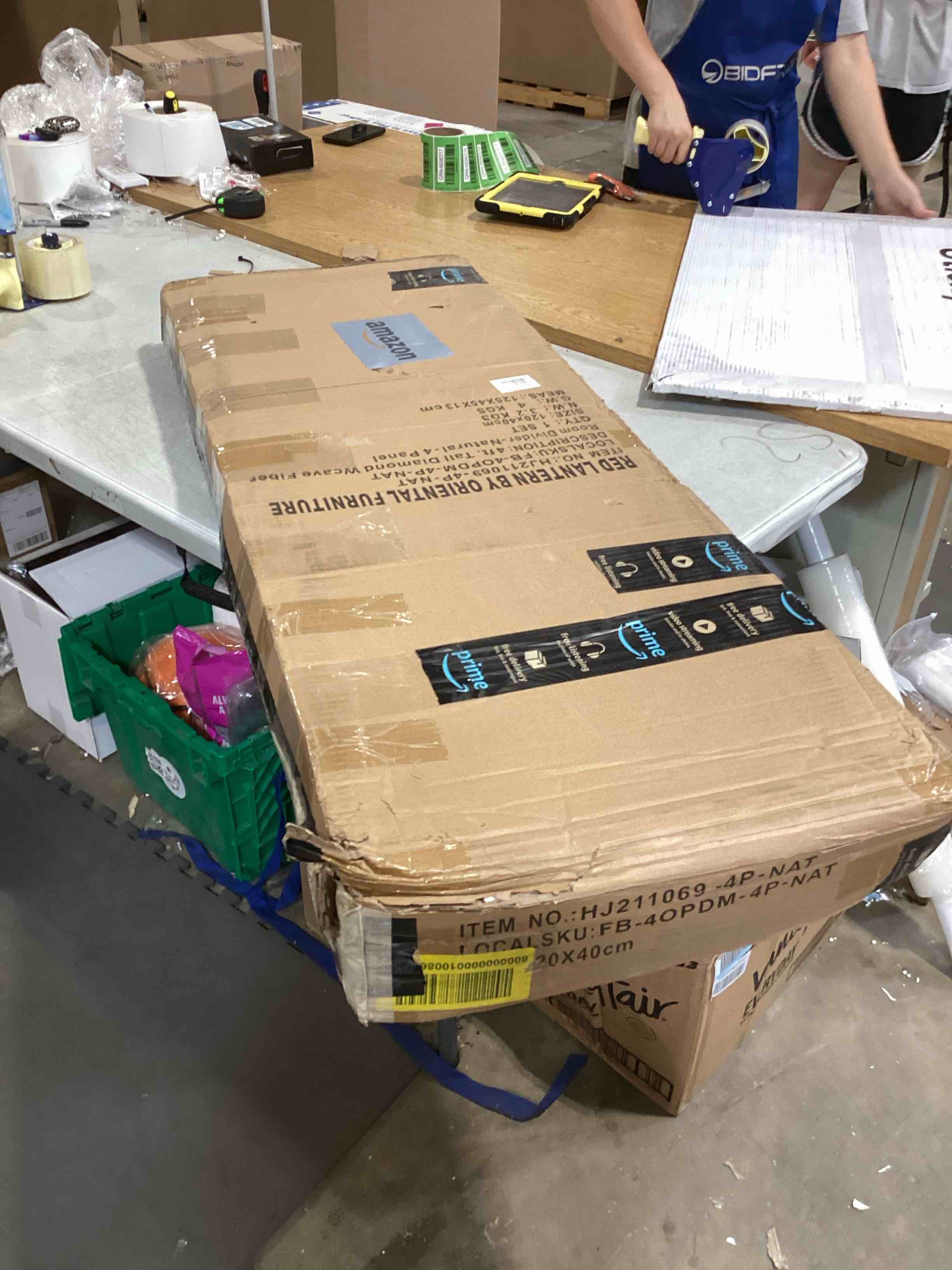 https://s3.amazonaws.com/lotting-images-prod/bidfta/RED6638996_1722963979782.jpeg