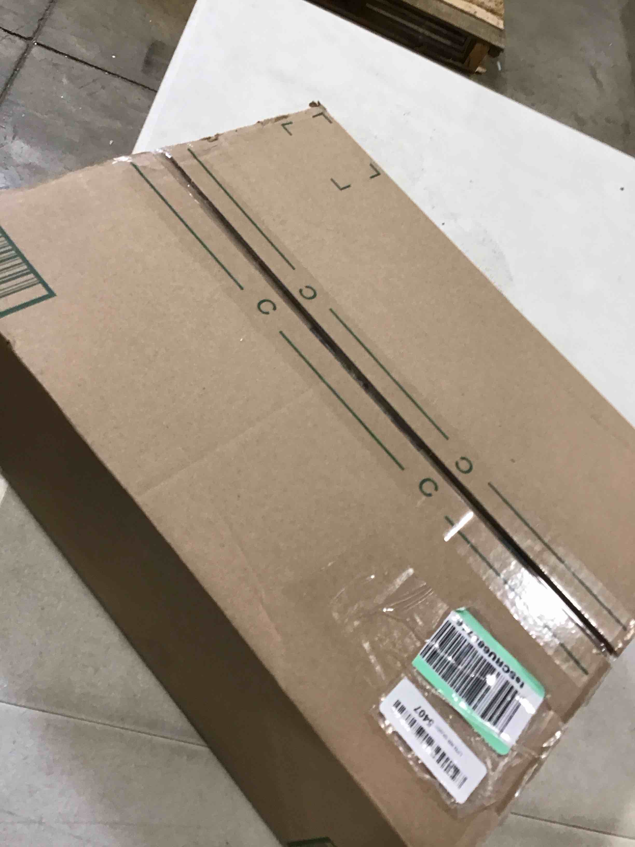https://s3.amazonaws.com/lotting-images-prod/bidfta/RED6641718_1726170932462.jpeg