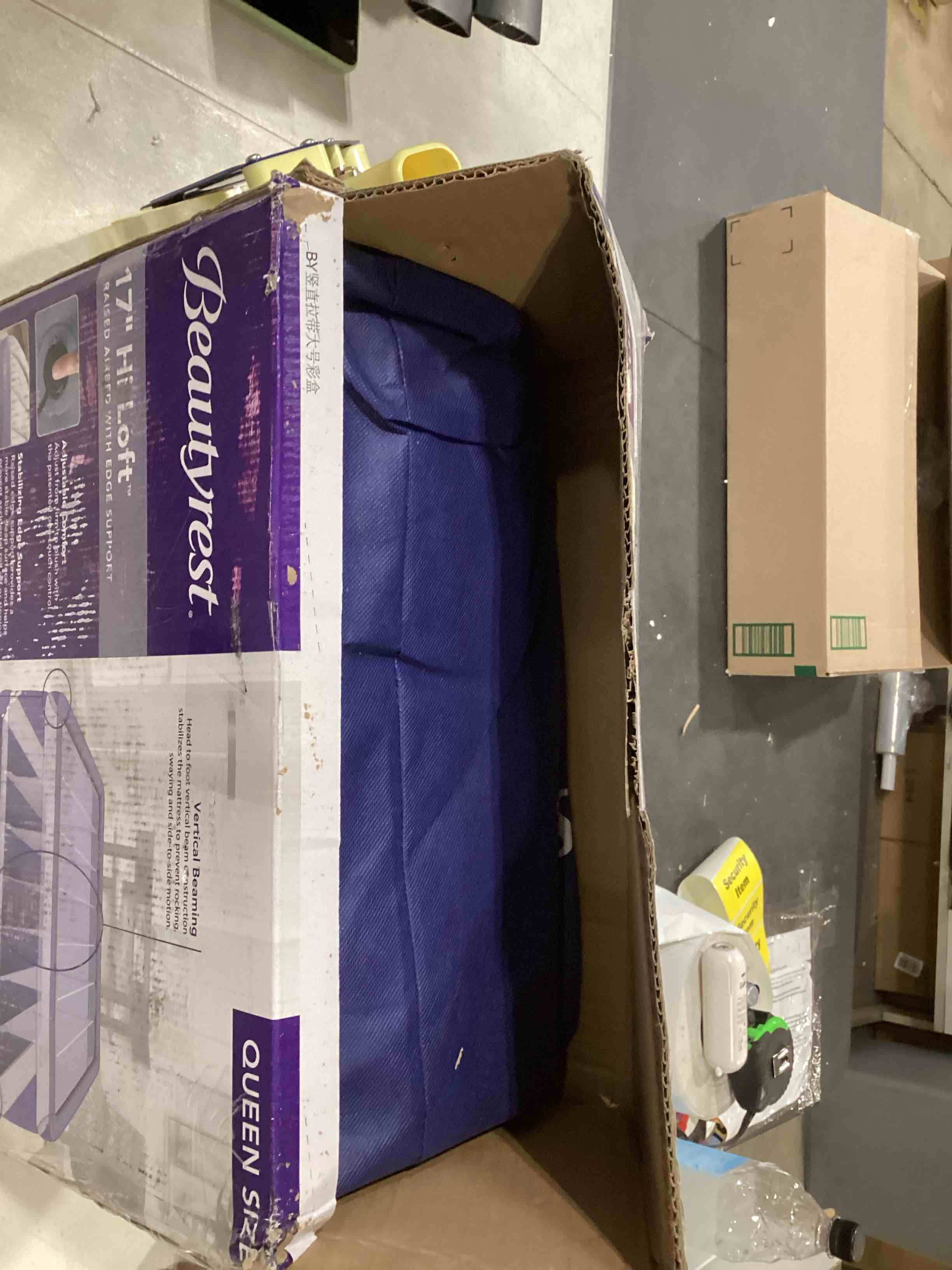 https://s3.amazonaws.com/lotting-images-prod/bidfta/RED6641950_1726577373573.jpeg