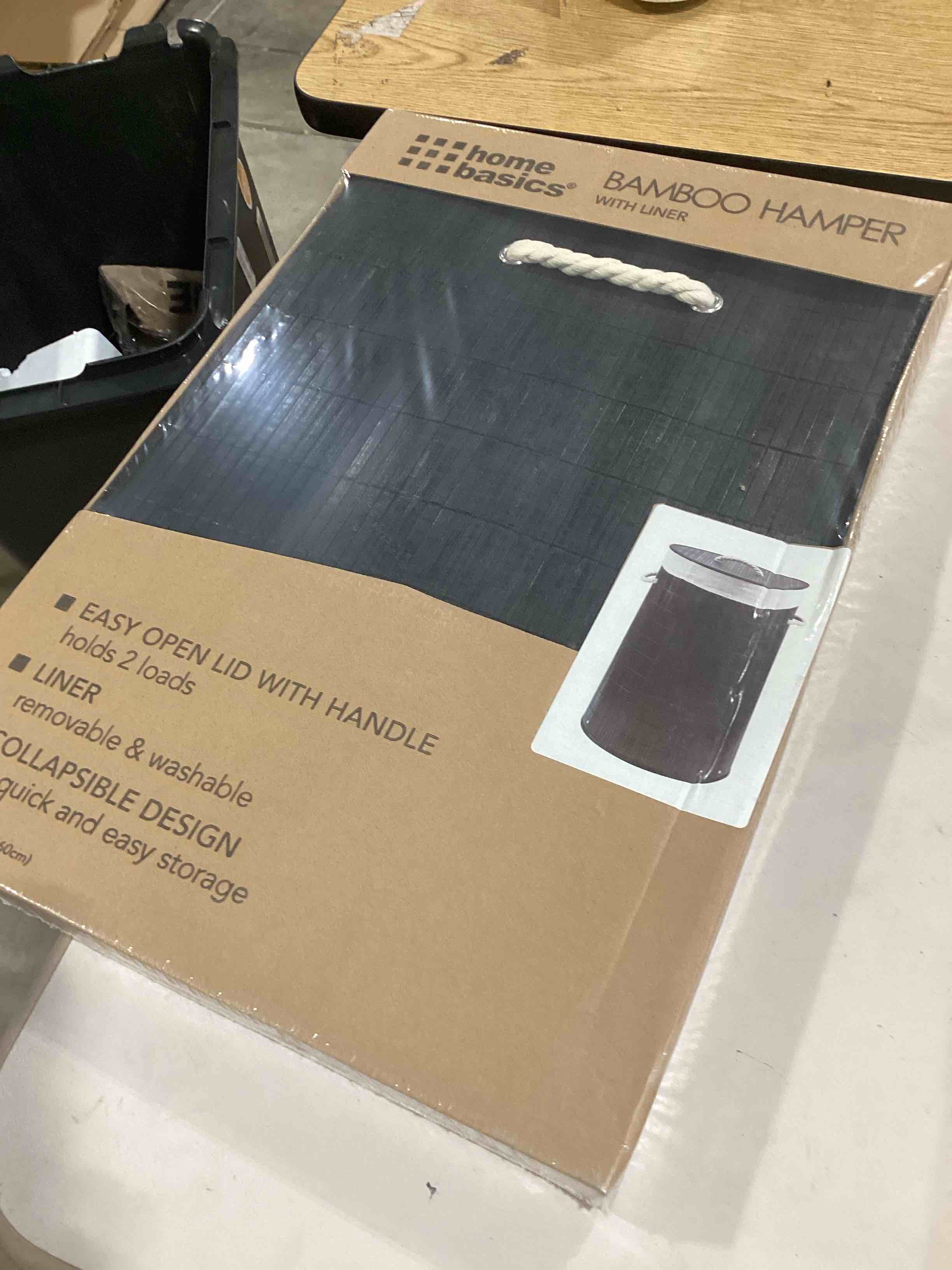 https://s3.amazonaws.com/lotting-images-prod/bidfta/RED6642689_1720615356416.jpeg
